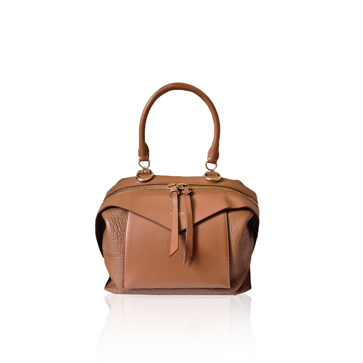Givenchy Sway Tophand