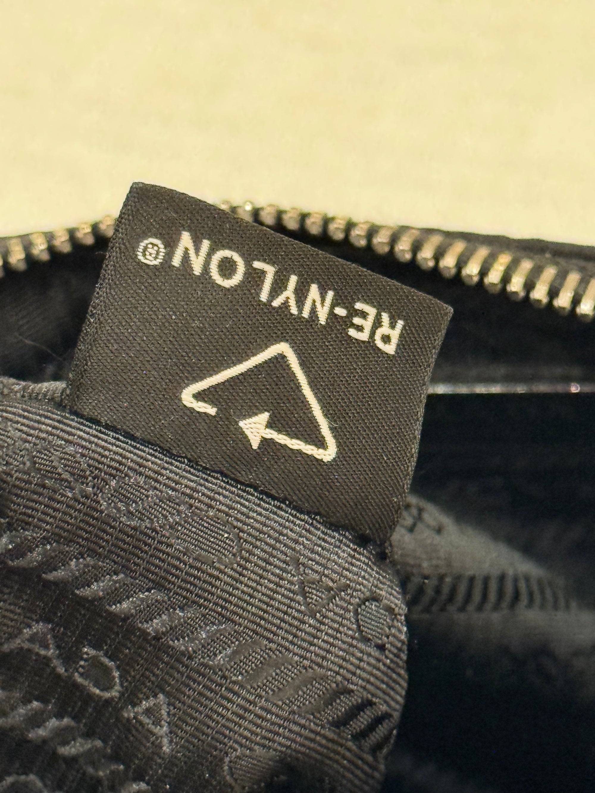 Prada Multi Pochette  Re-edition 2005 Nylon Black