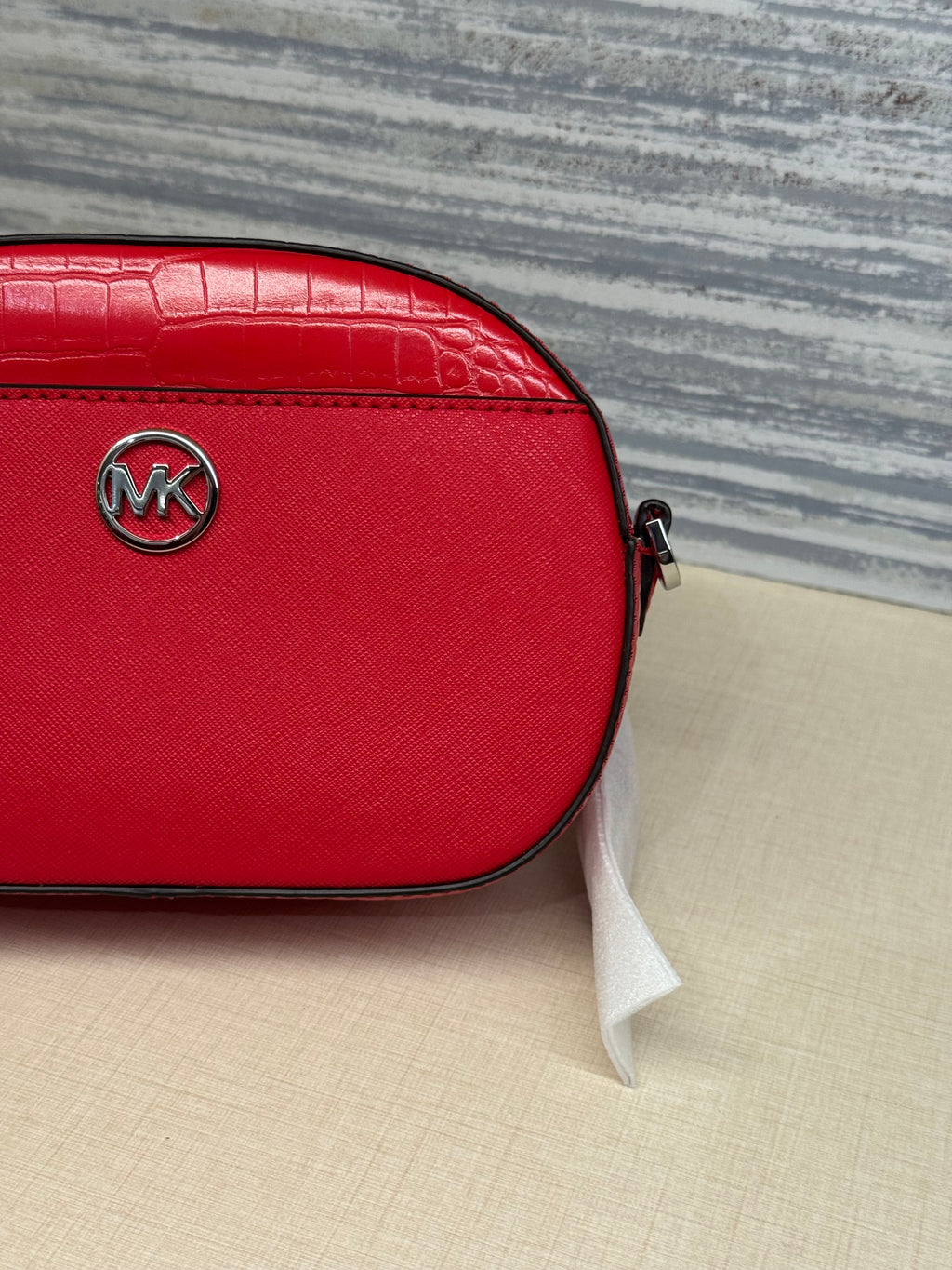 Michael Kors Jet Set Glam Bright Red