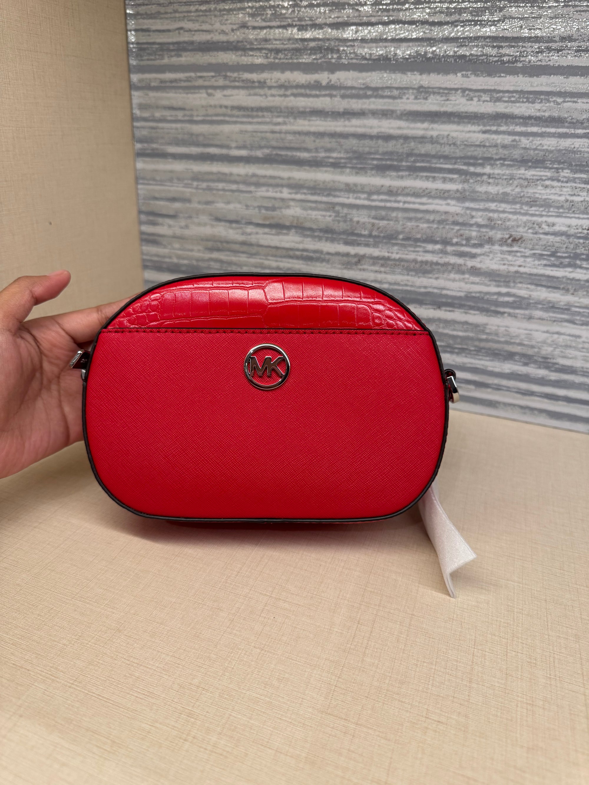 Michael Kors Jet Set Glam Bright Red