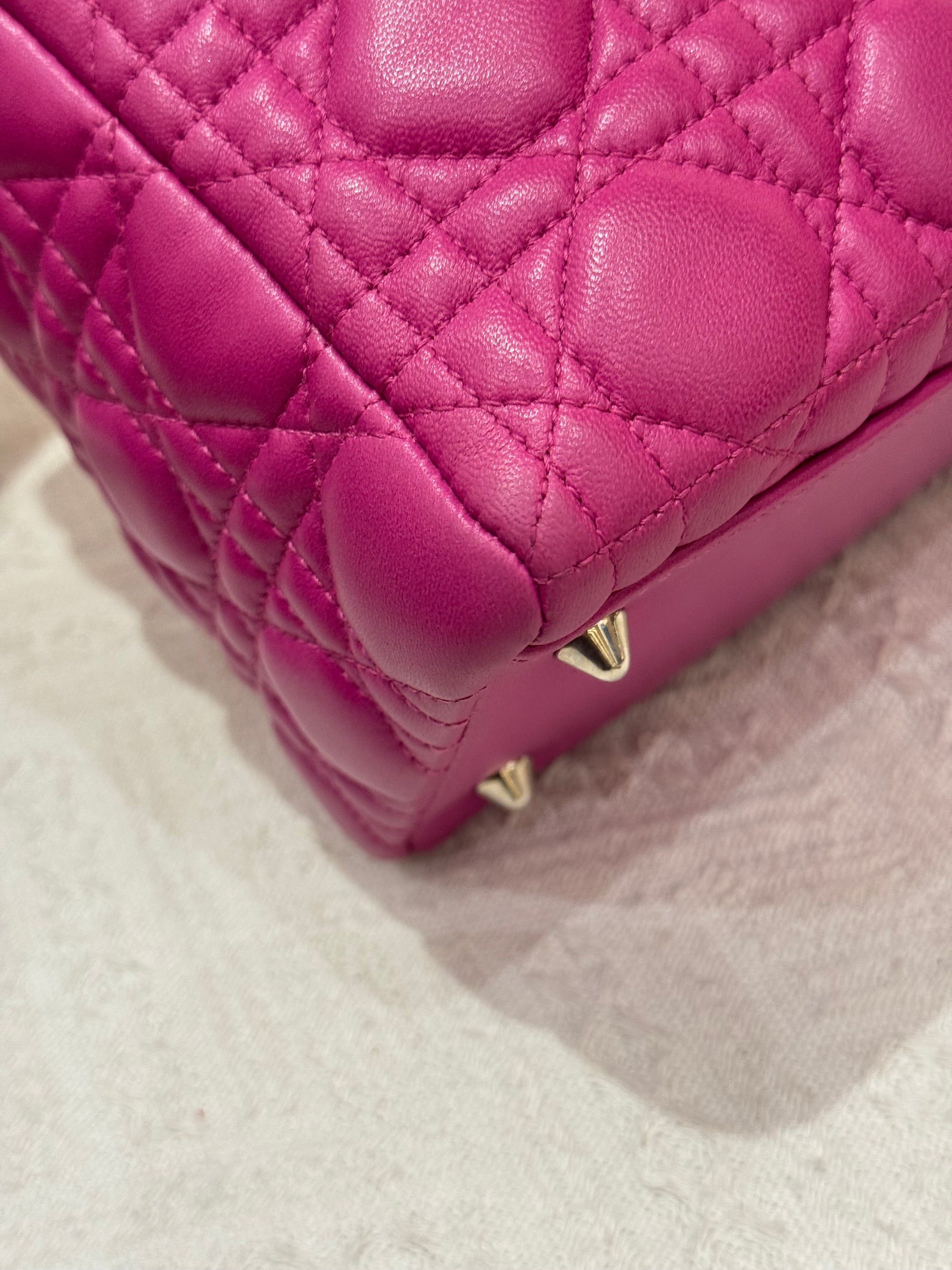 Lady Dior Medium Fuschia