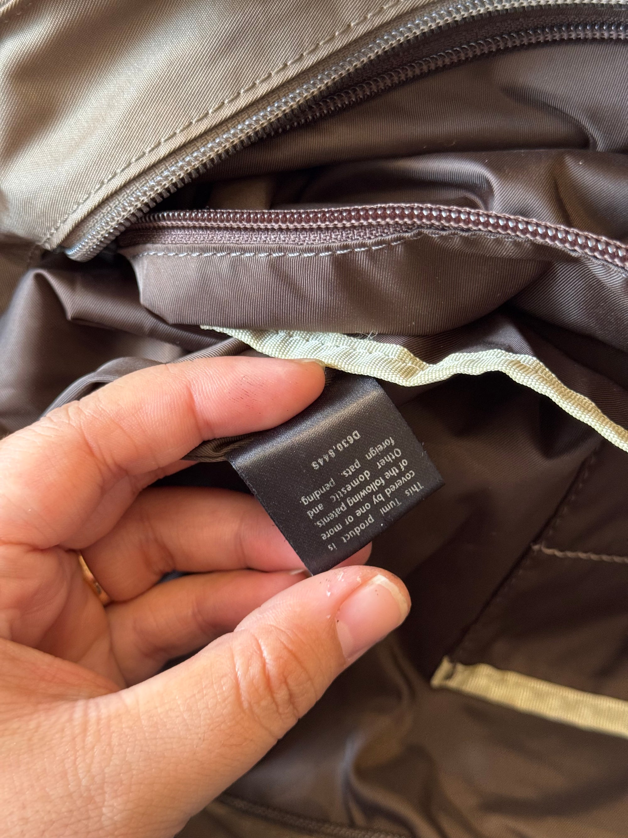Tumi Totebag Olive