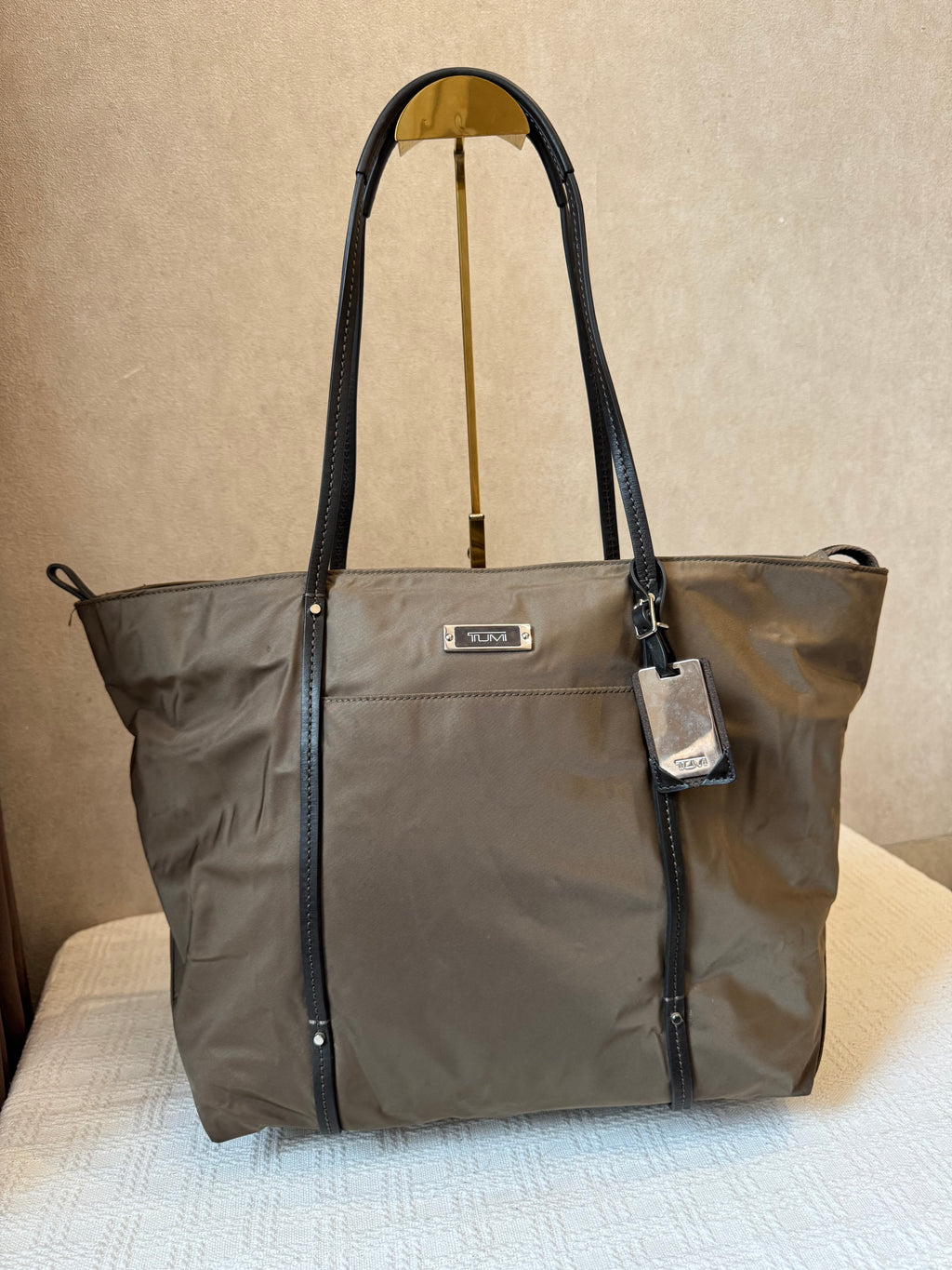 Tumi Totebag Olive