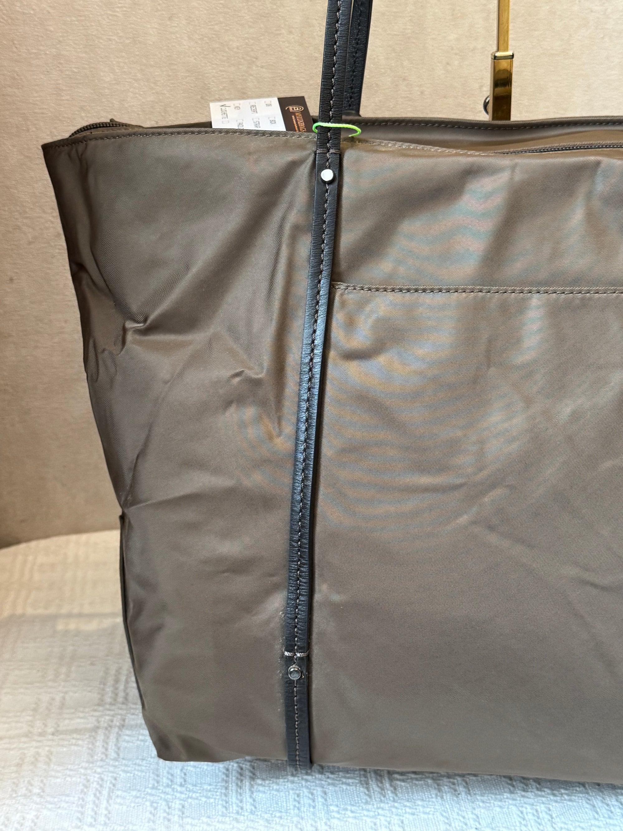 Tumi Totebag Olive