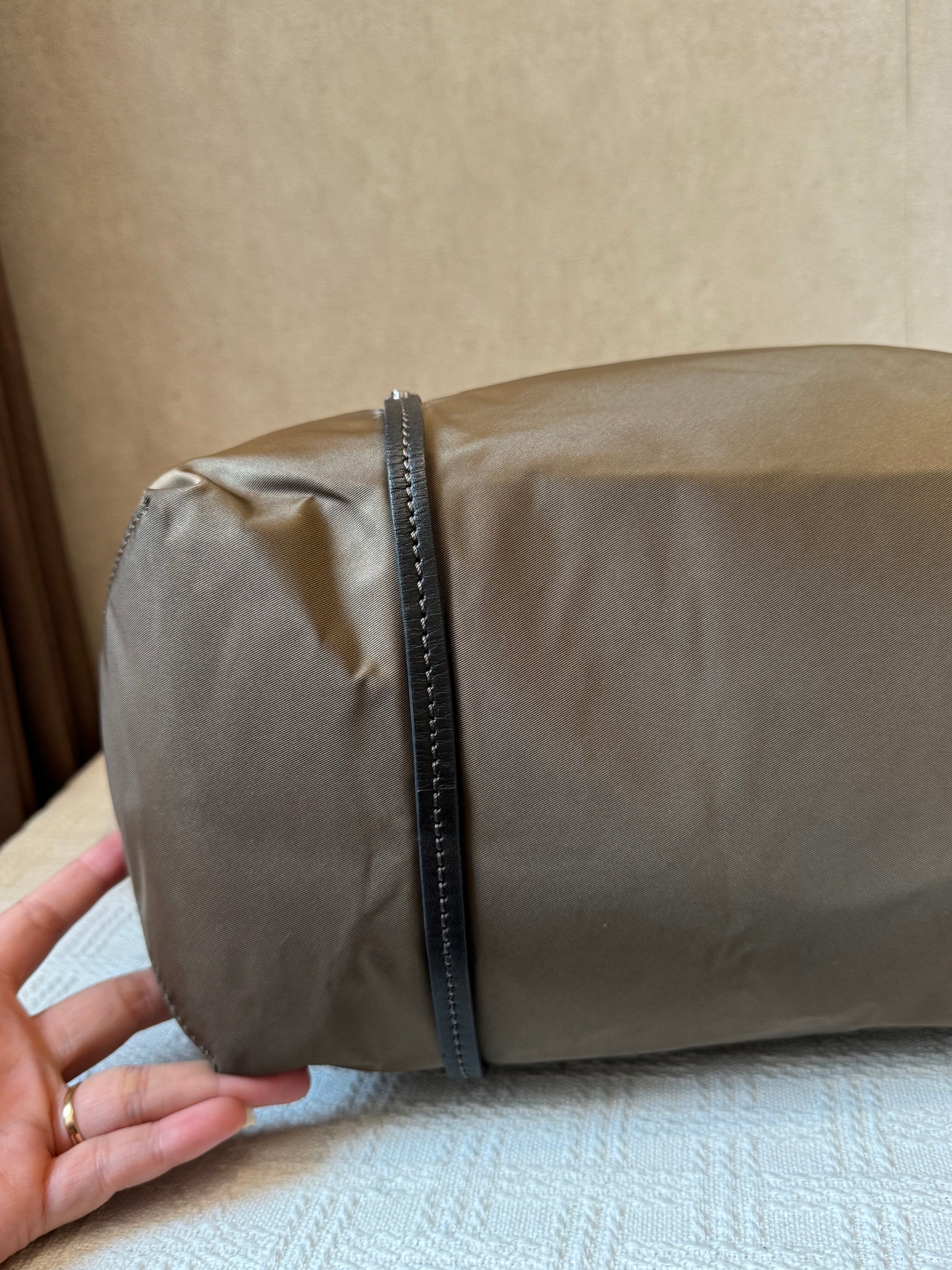 Tumi Totebag Olive