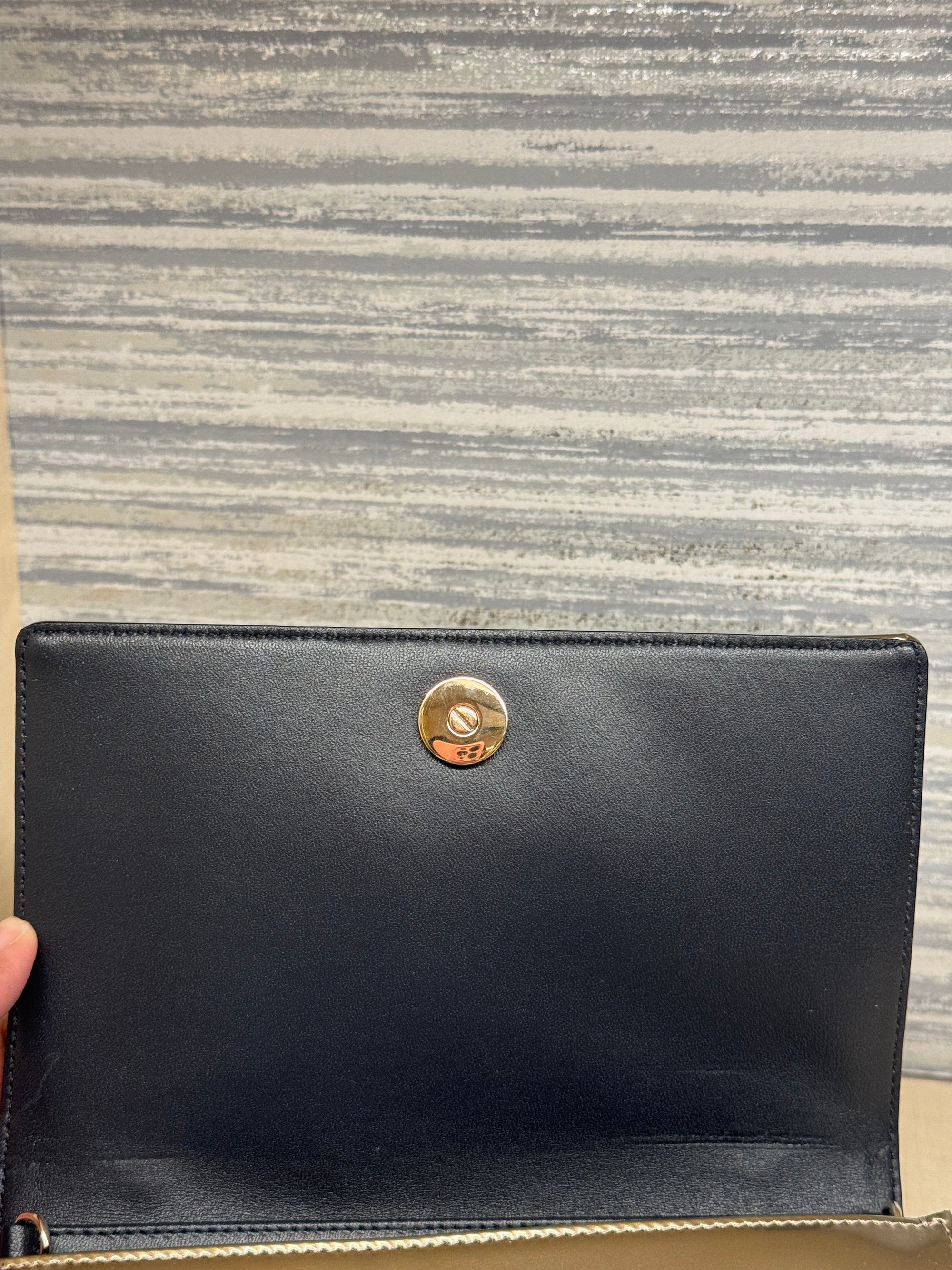 Diorama Wallet on chain Gold Patent
