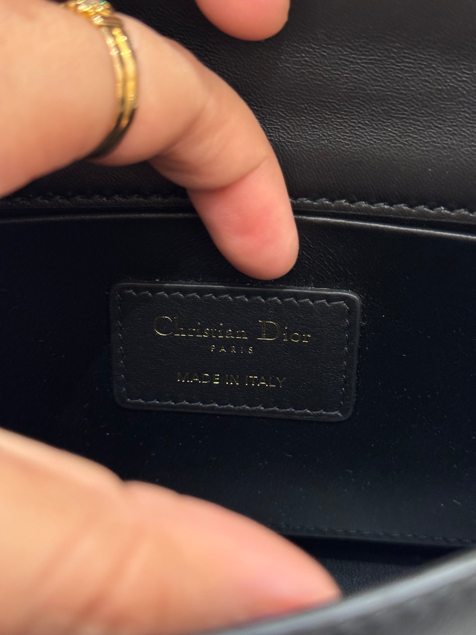 Dior Montaigne East West