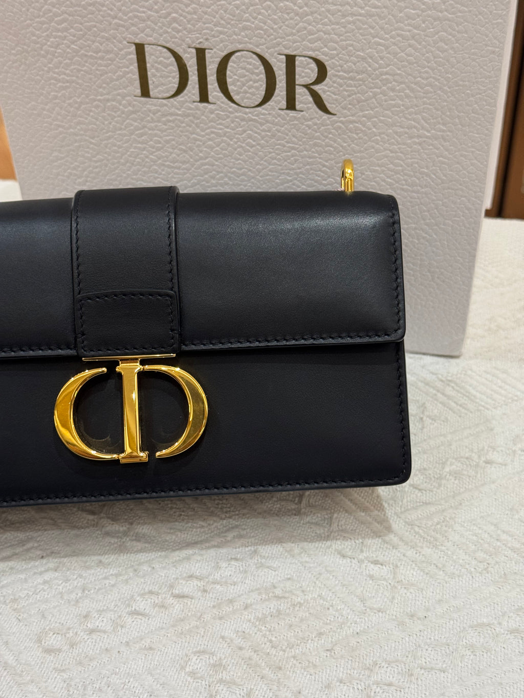 Dior Montaigne East West