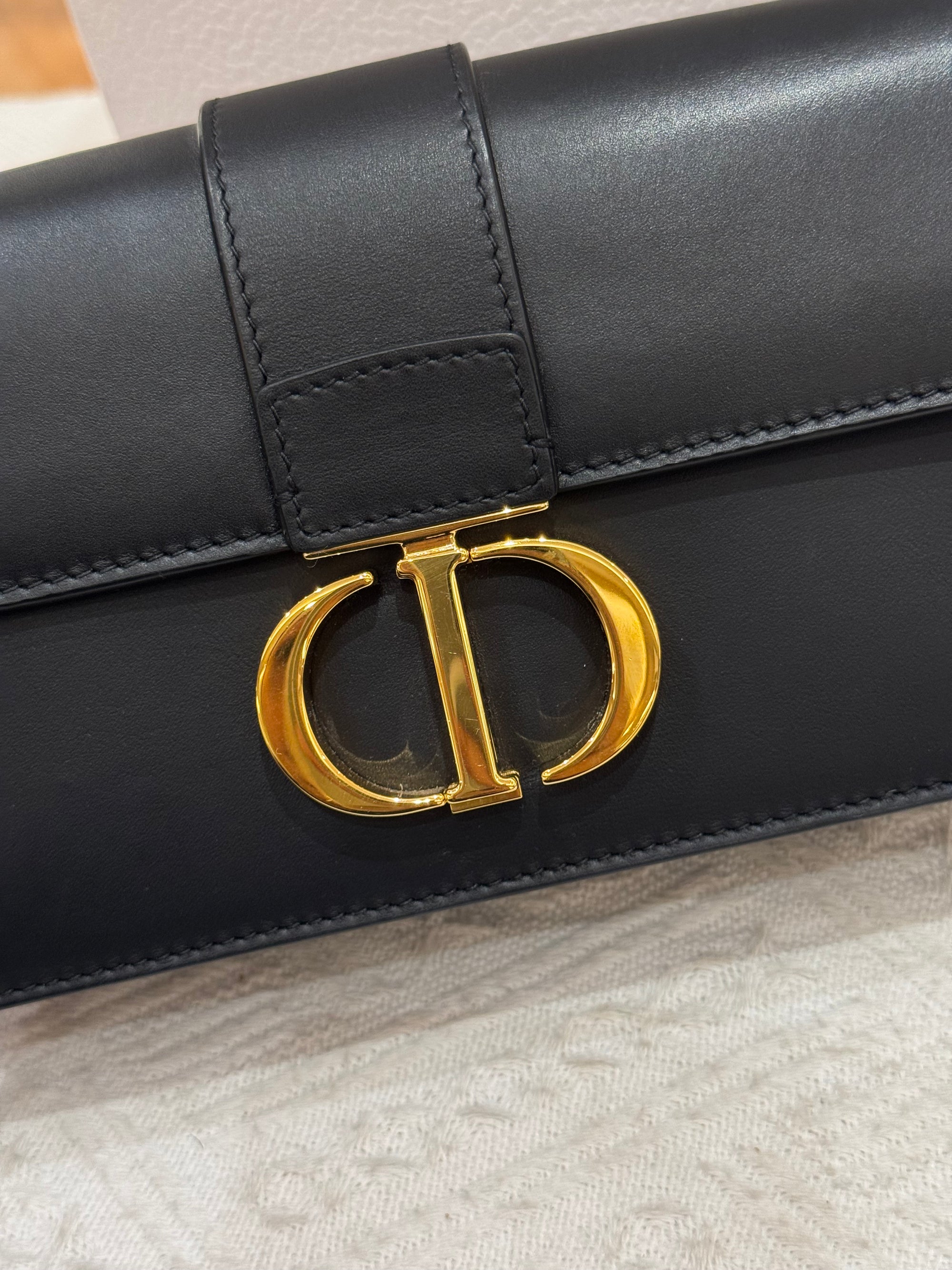 Dior Montaigne East West