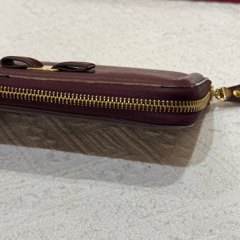 Salvatore Ferragamo Zippy Long Wallet