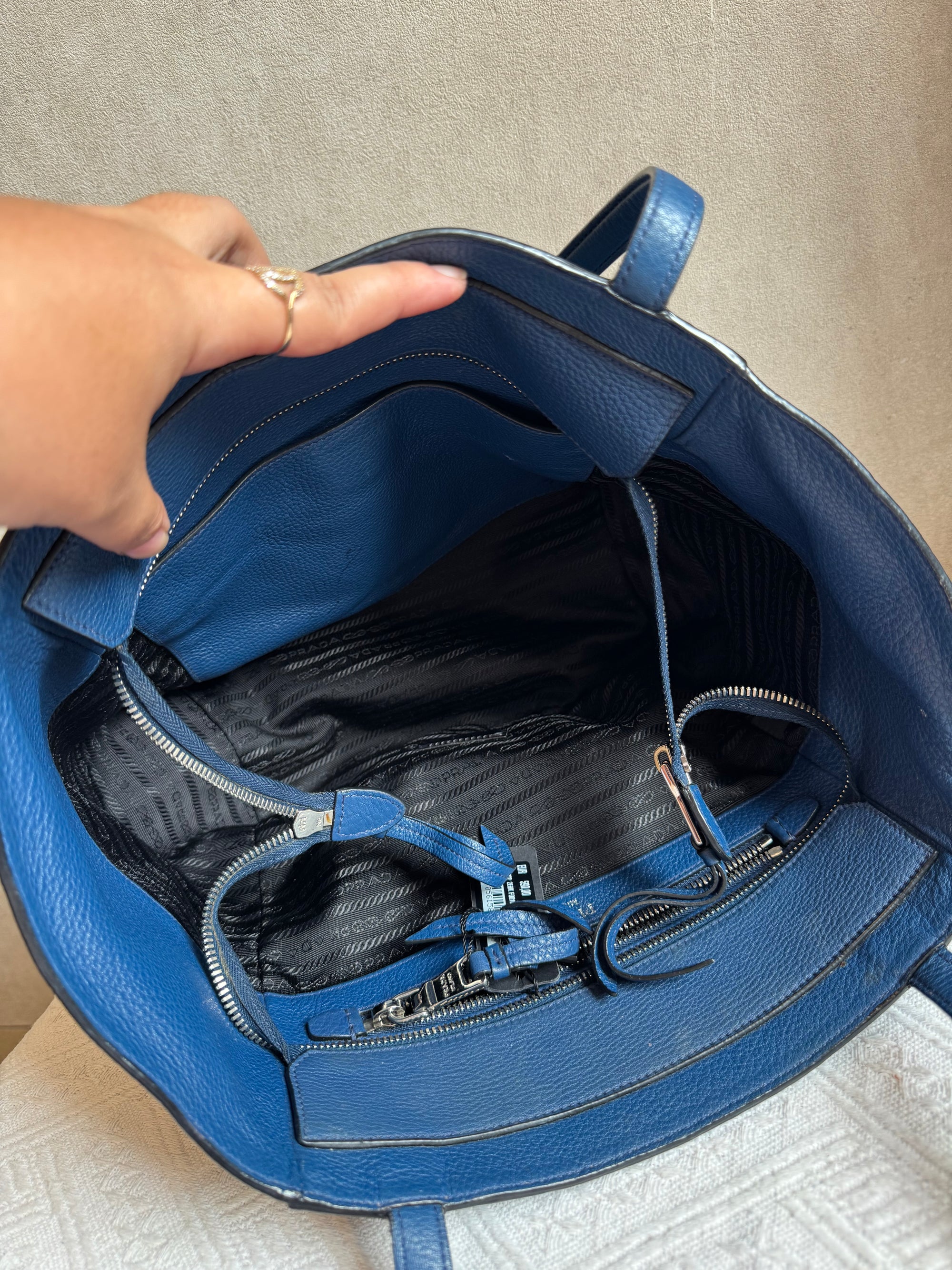 Prada Totebag Ziper Blue