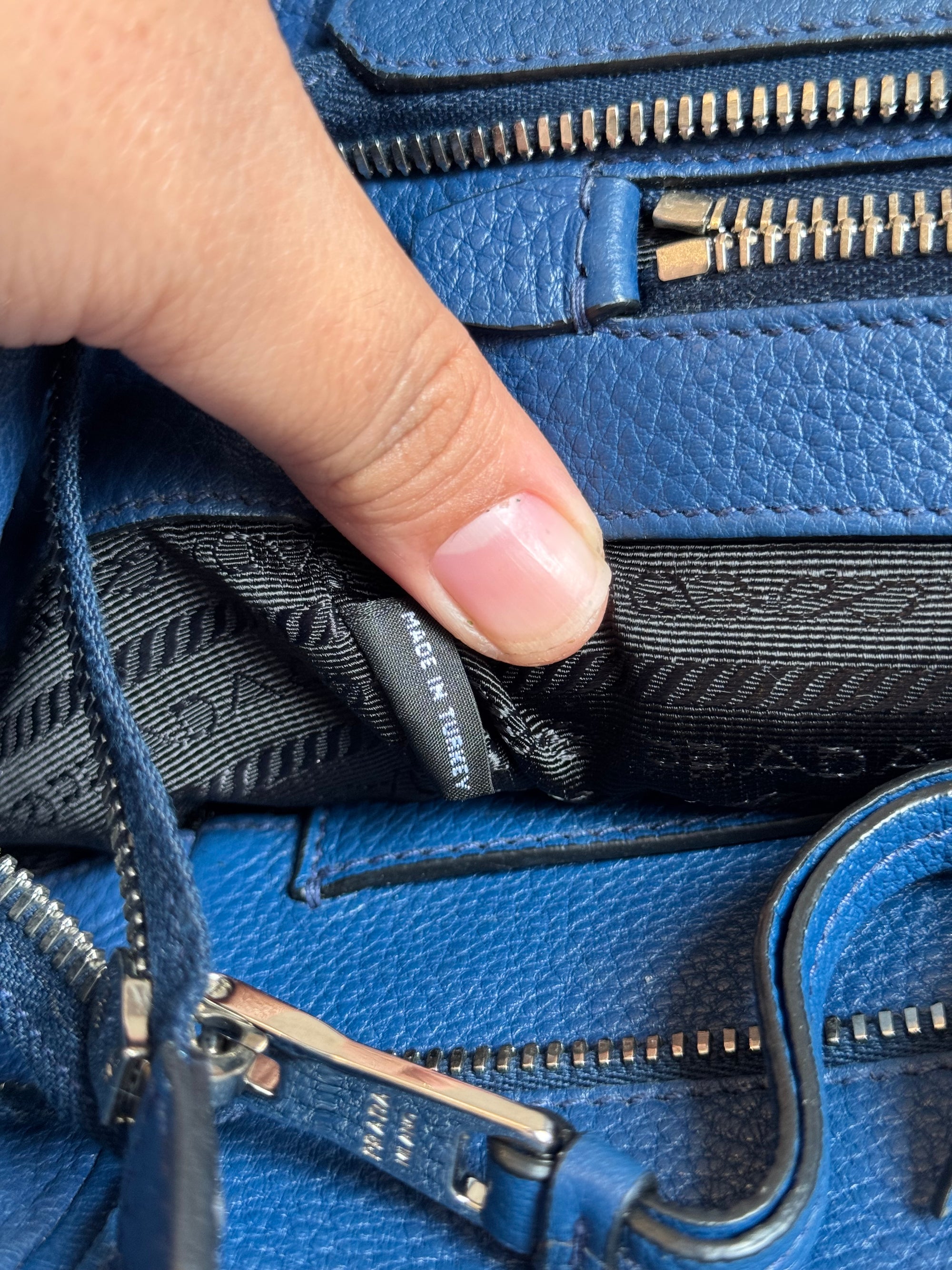 Prada Totebag Ziper Blue