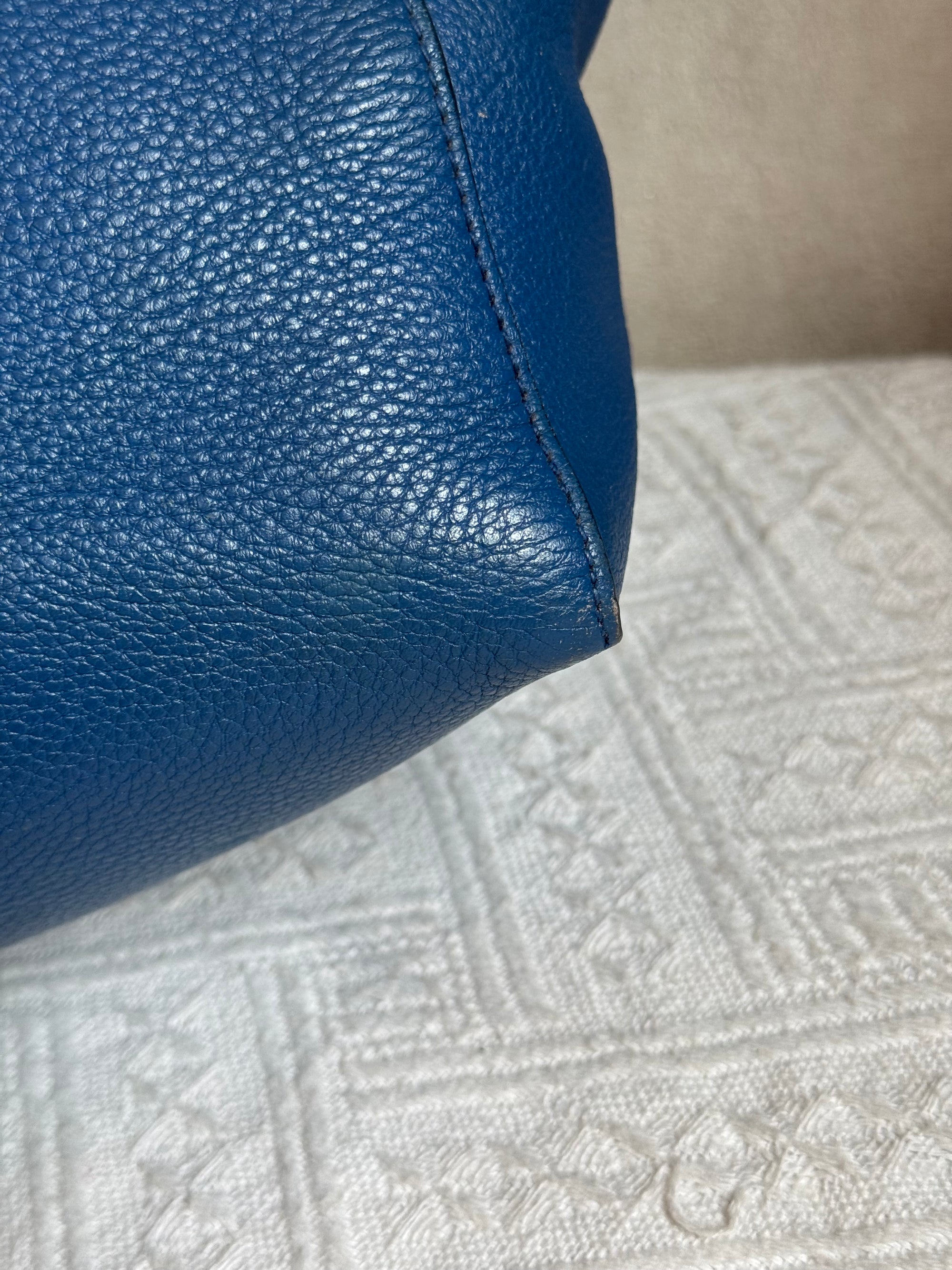 Prada Totebag Ziper Blue