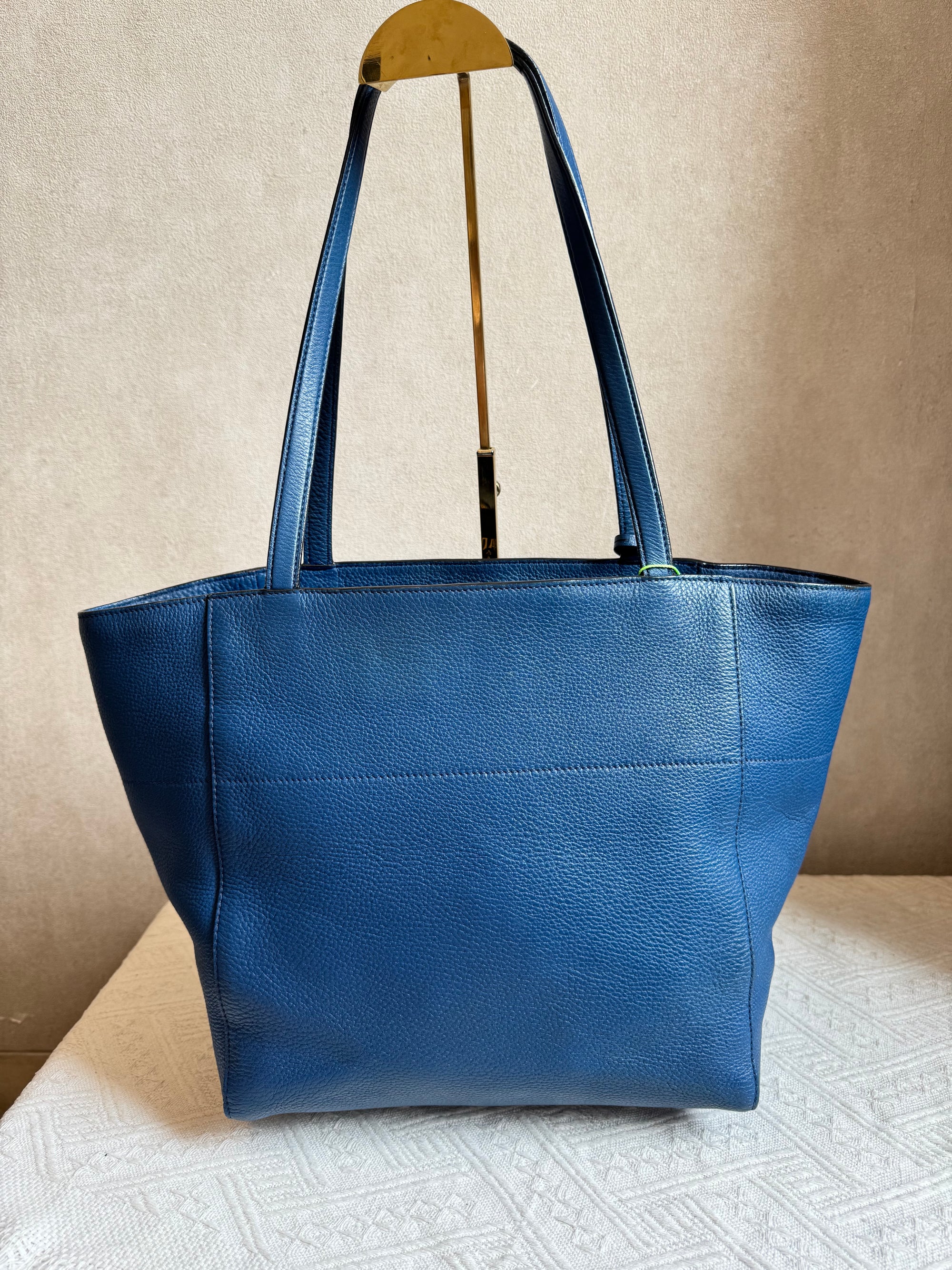 Prada Totebag Ziper Blue