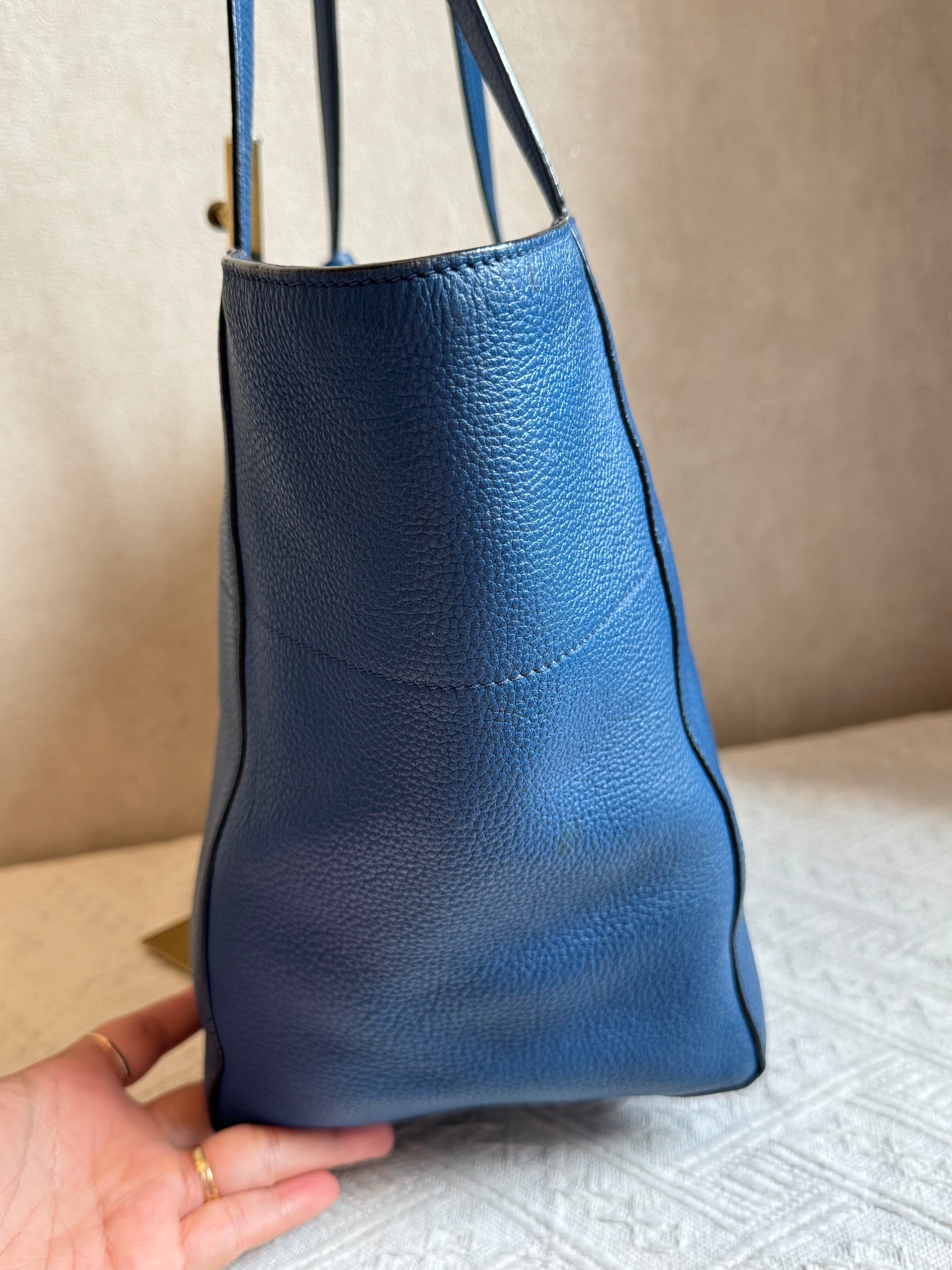 Prada Totebag Ziper Blue