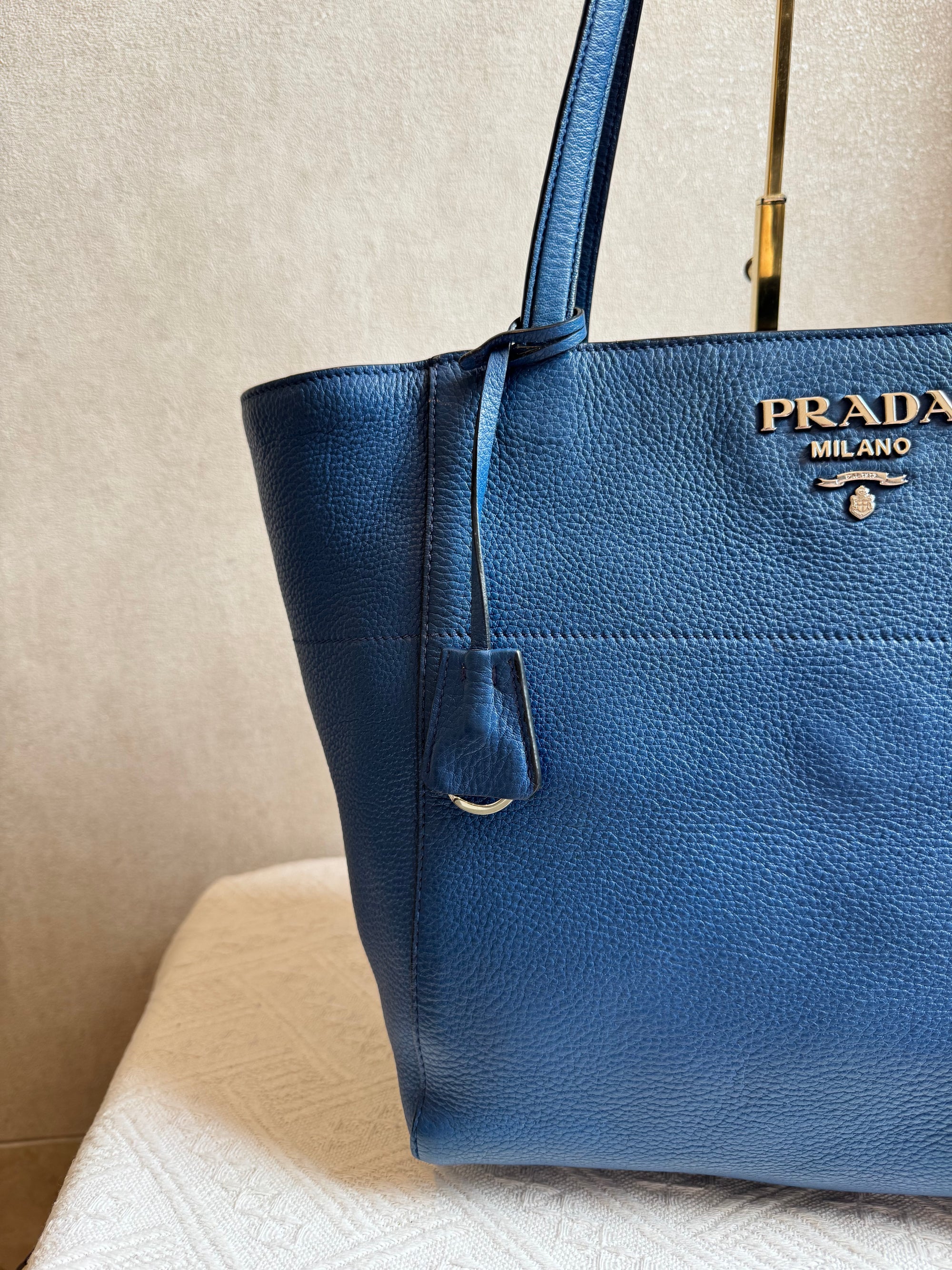 Prada Totebag Ziper Blue