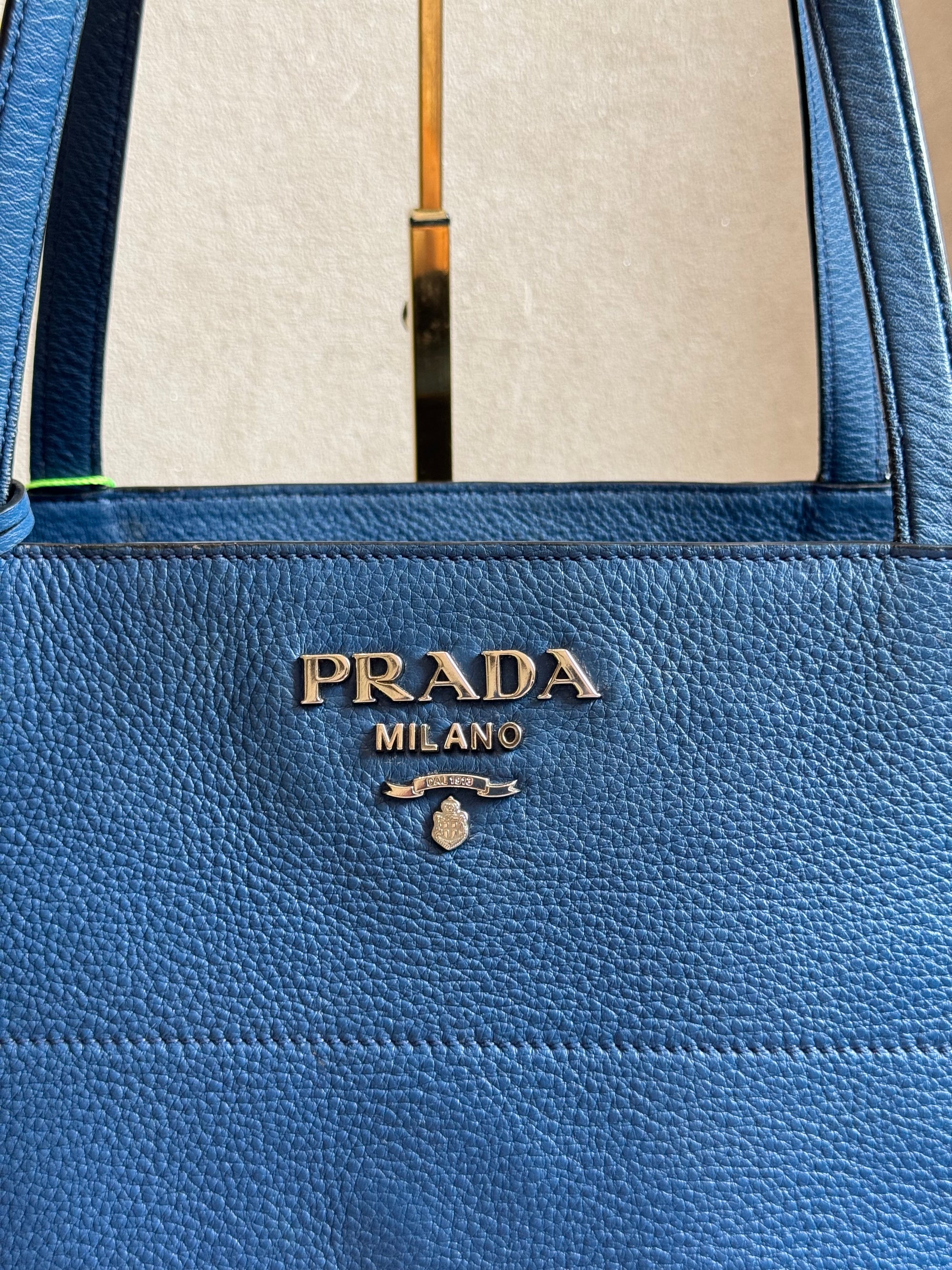 Prada Totebag Ziper Blue