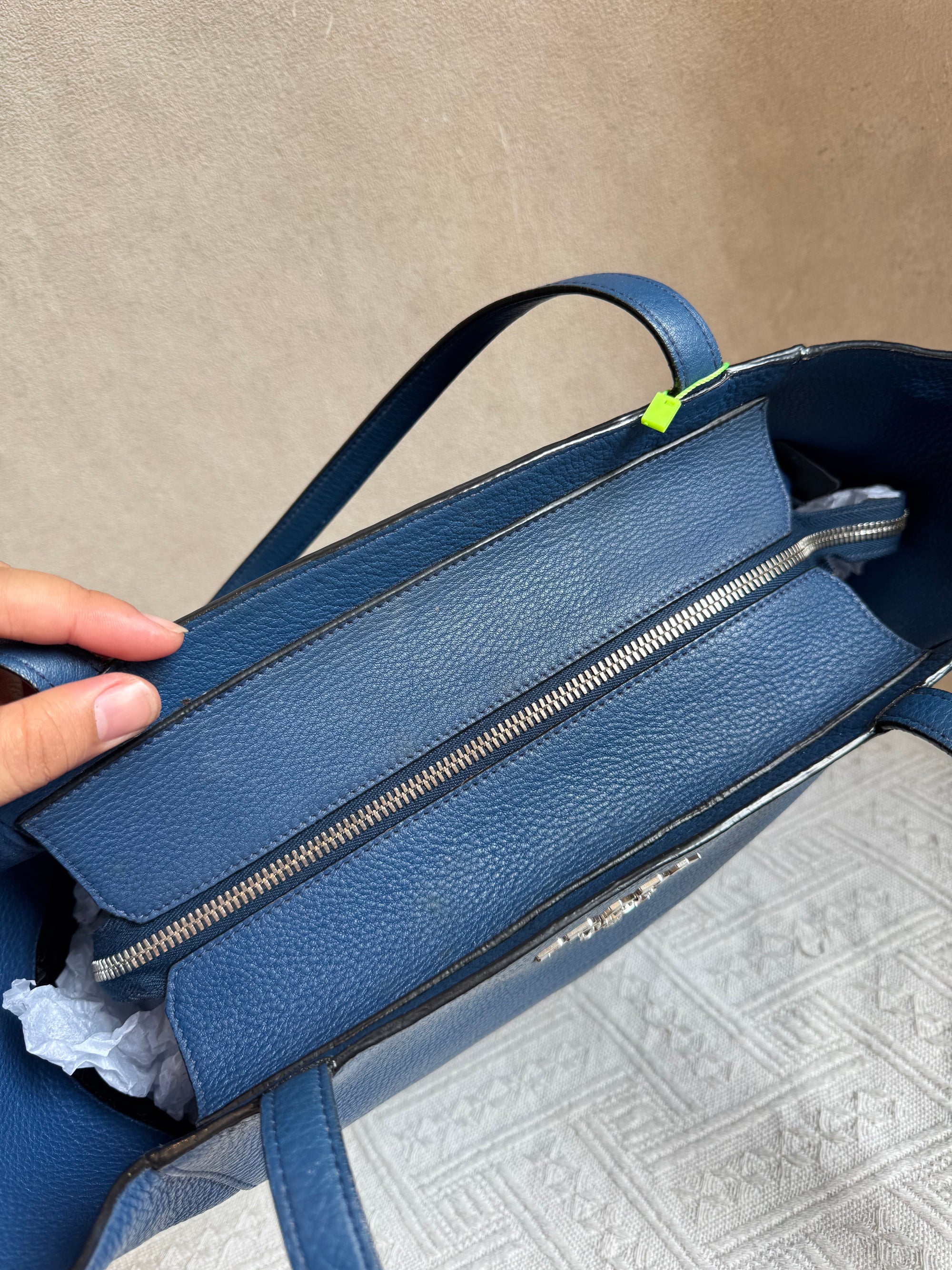 Prada Totebag Ziper Blue