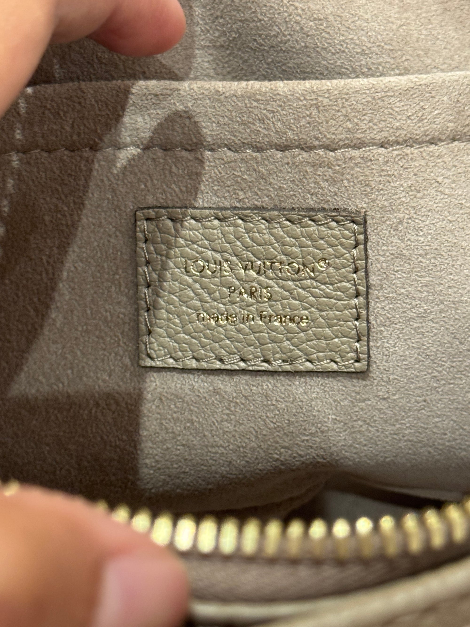 Louis Vuitton On The Go East West Bicolor Monogram Empriante
