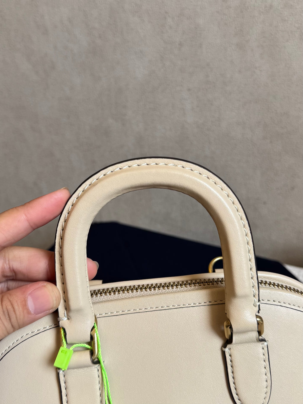 Coach Reveal Alma