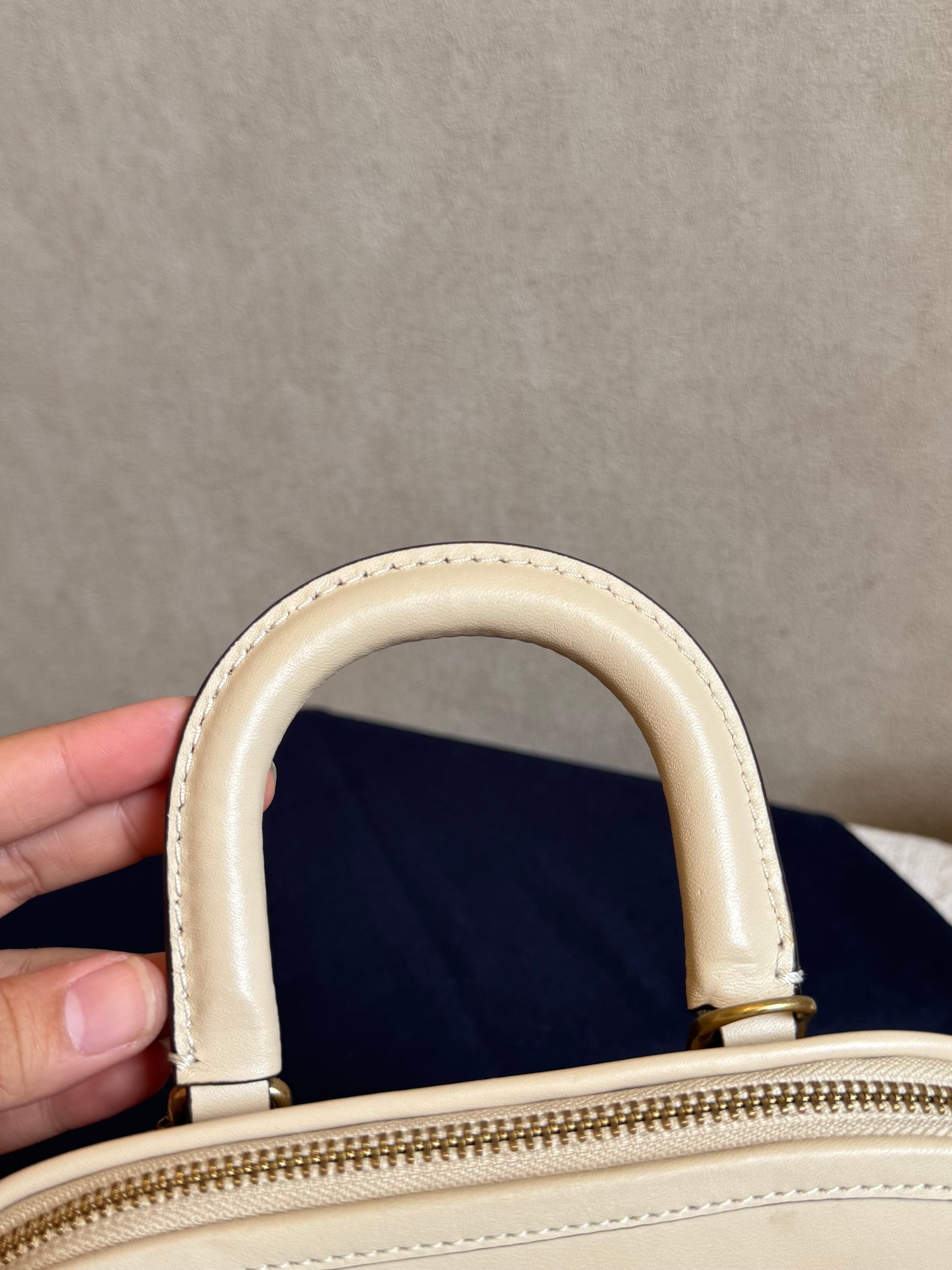 Coach Reveal Alma