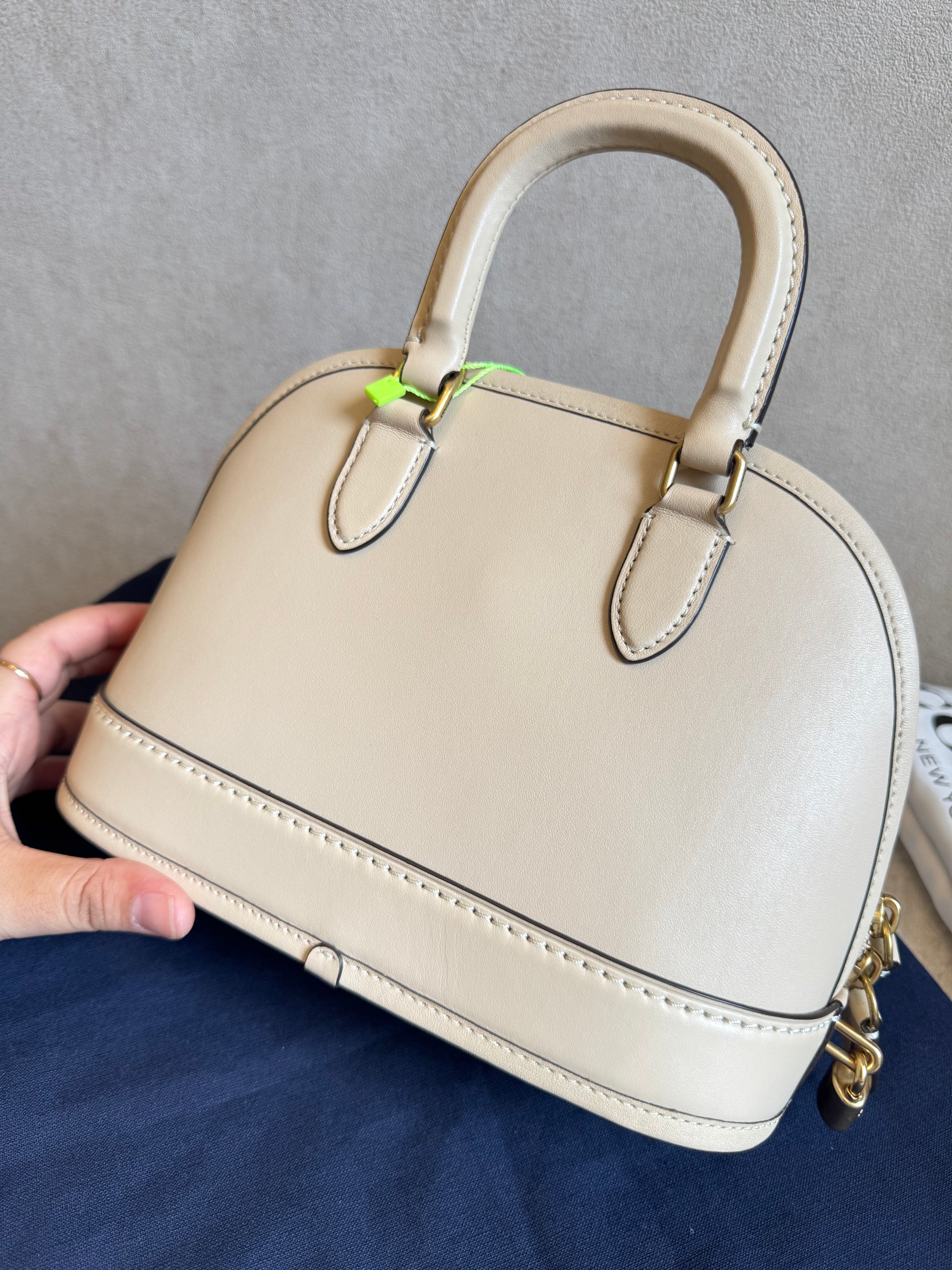 Coach Reveal Alma