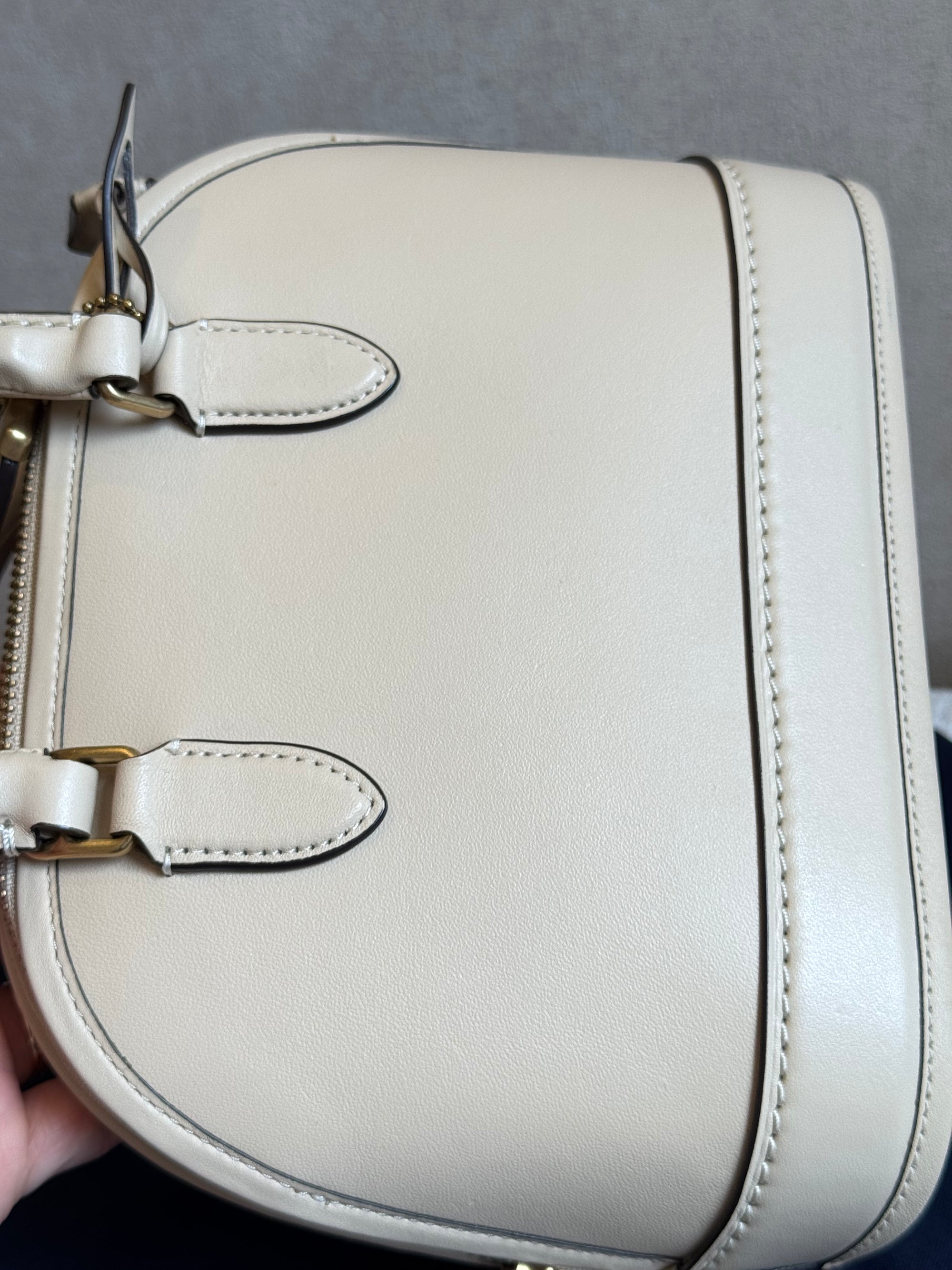 Coach Reveal Alma