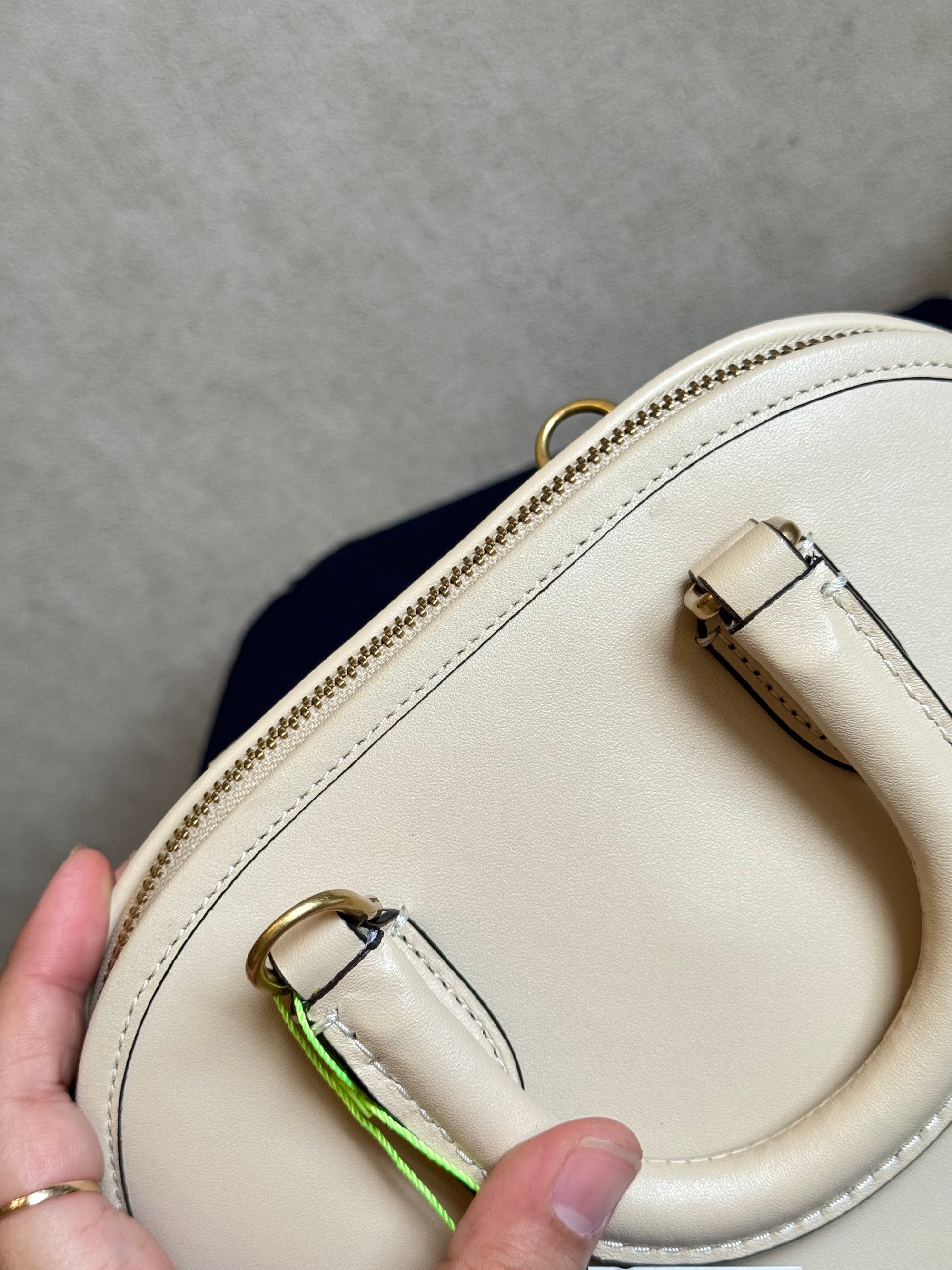Coach Reveal Alma