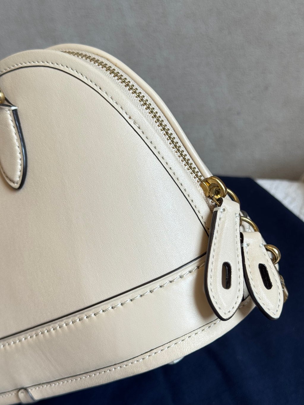 Coach Reveal Alma