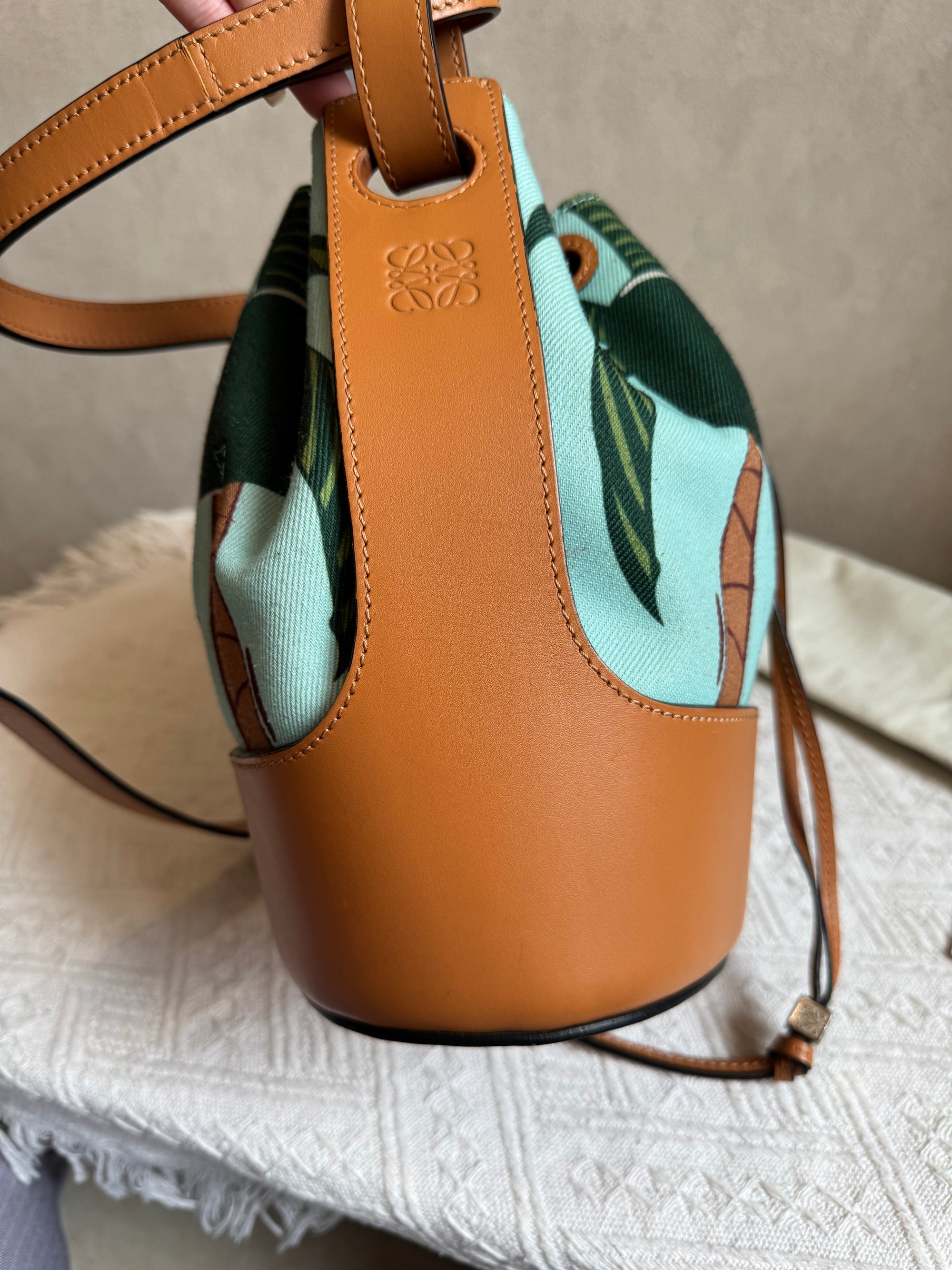 Loewe Baloon Bucket Canvas Multicolor
