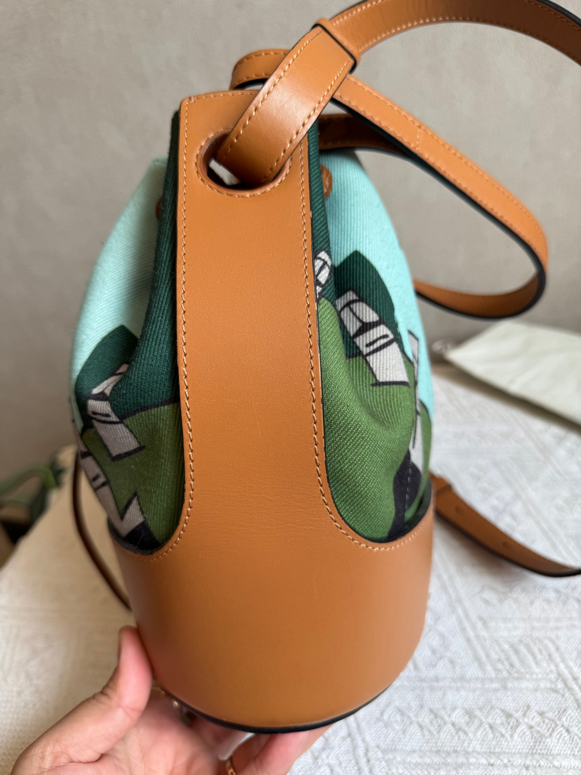 Loewe Baloon Bucket Canvas Multicolor