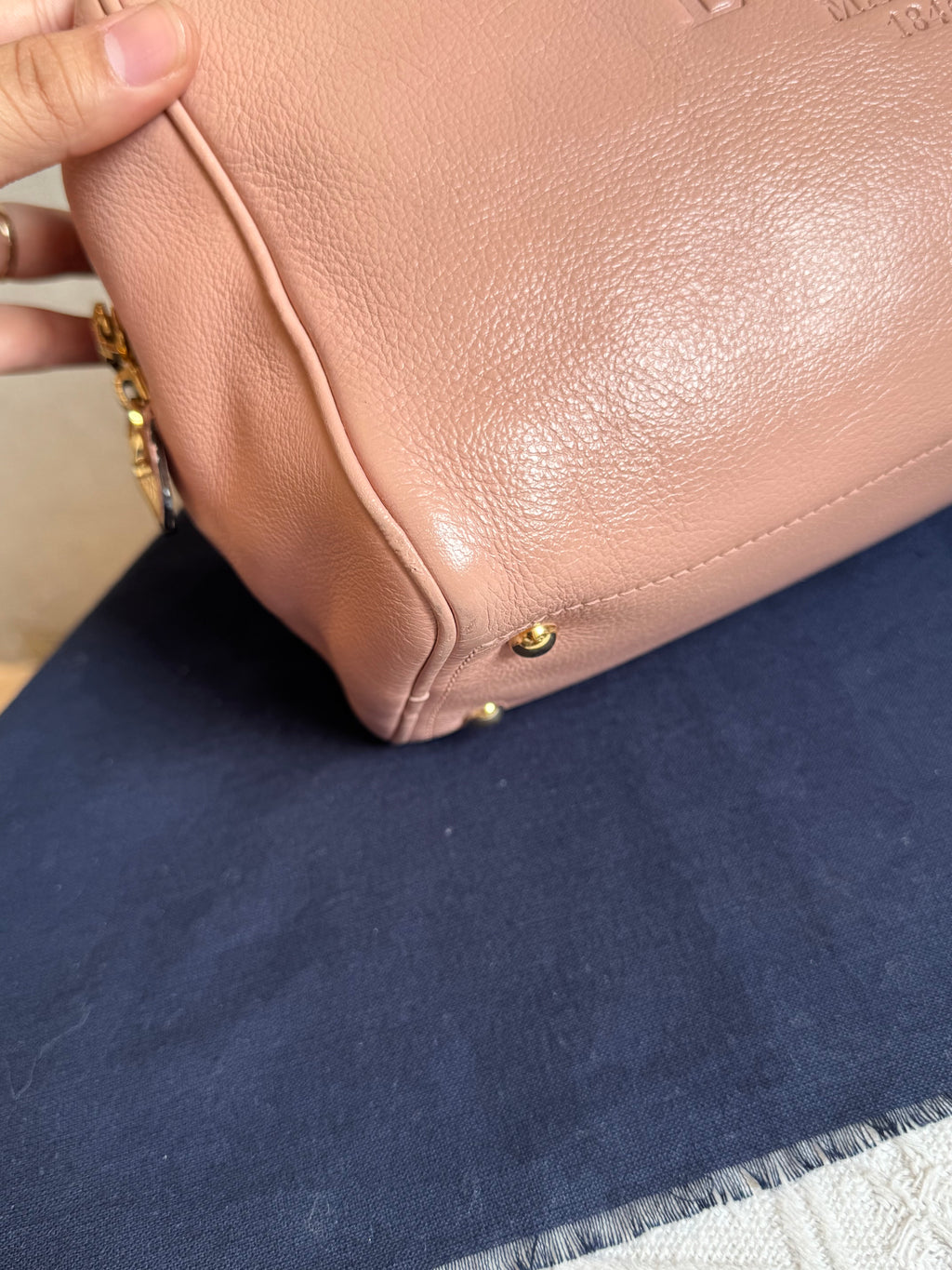 Loewe Heritage Boston