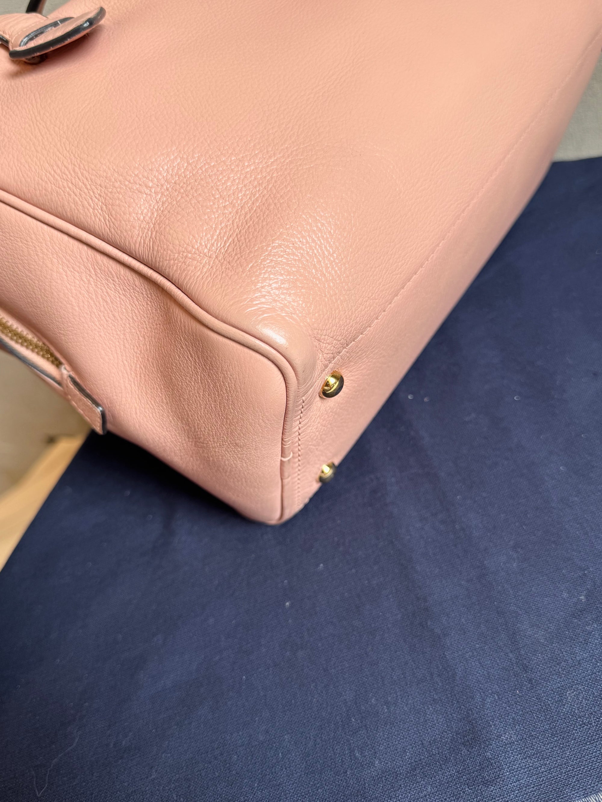 Loewe Heritage Boston