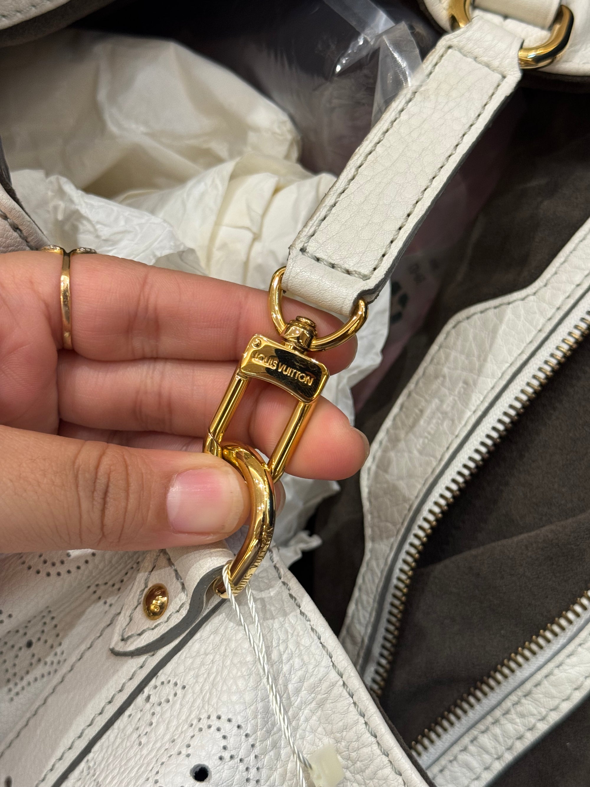 Louis Vuitton Mahina Hobo White