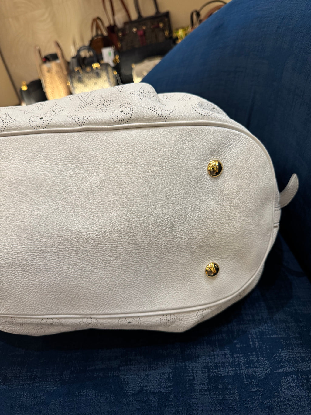 Louis Vuitton Mahina Hobo White
