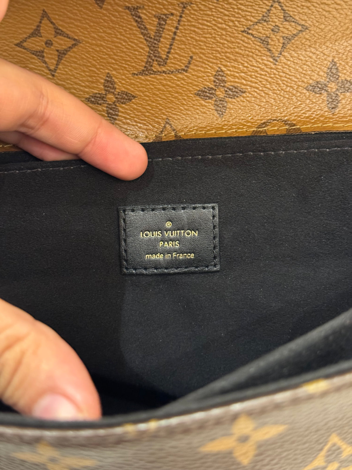 Louis Vuitton Metis Monogram Reverse