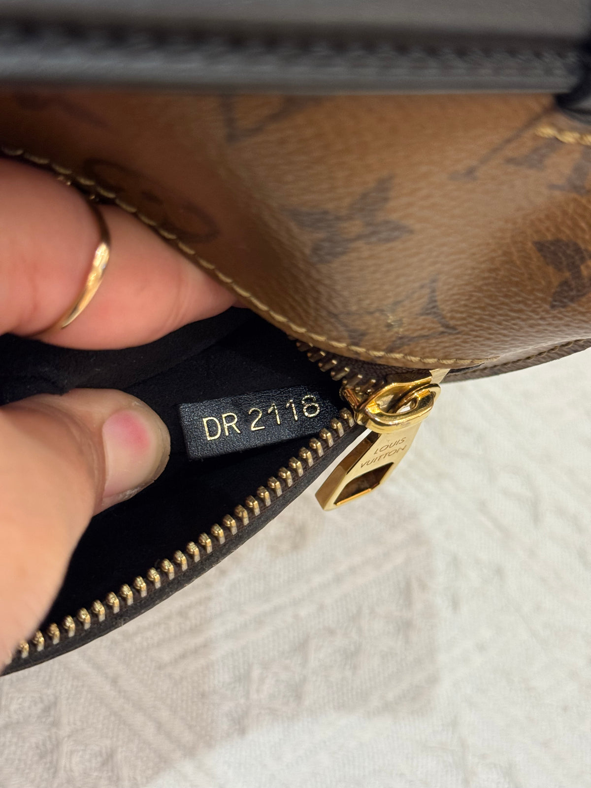 Louis Vuitton Metis Monogram Reverse