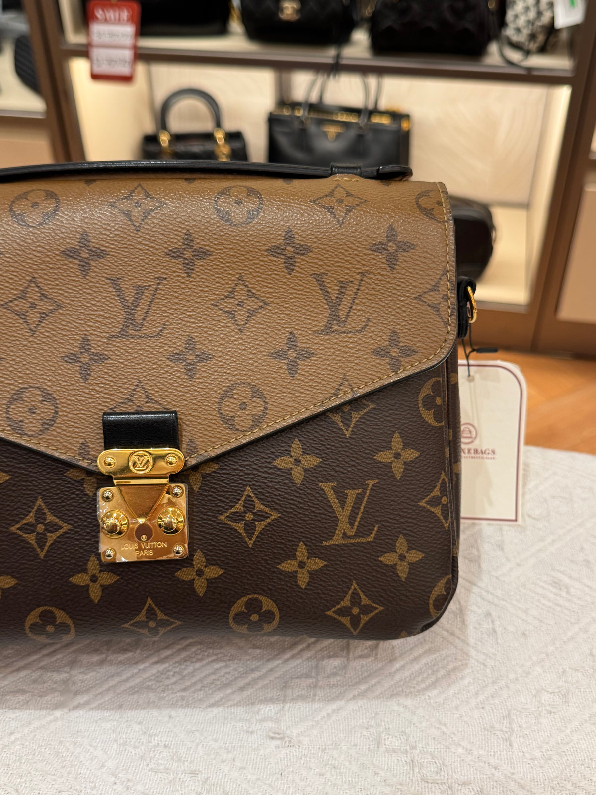Louis Vuitton Metis Monogram Reverse