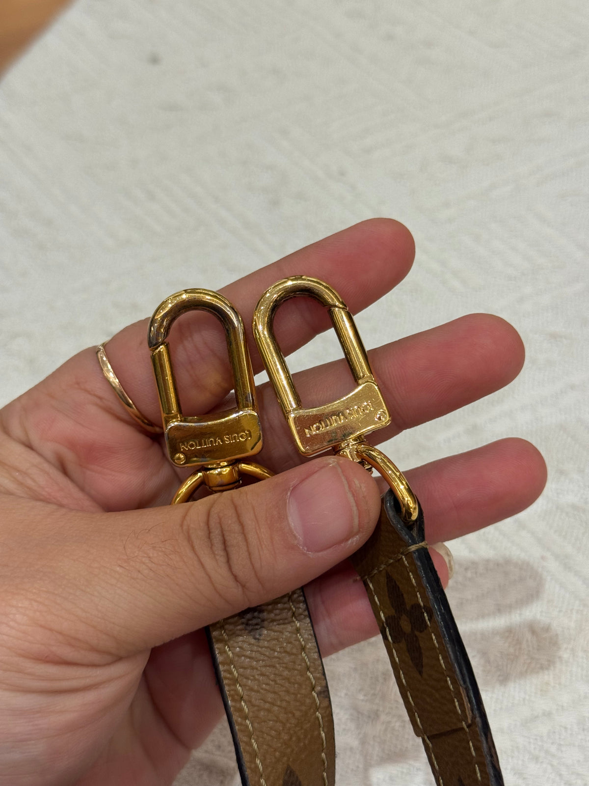 Louis Vuitton Metis Monogram Reverse