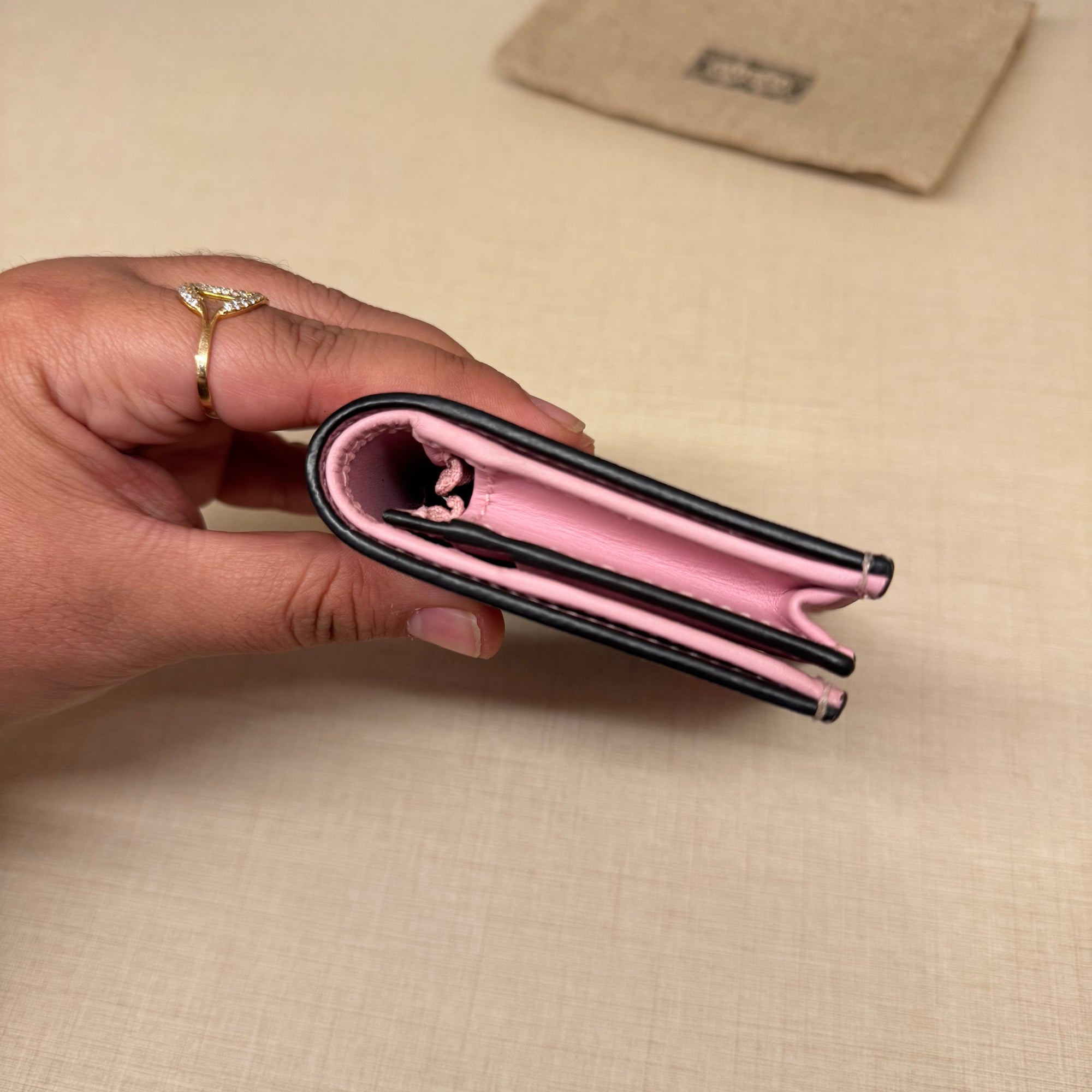 Gucci Compact Wallet Strawberry