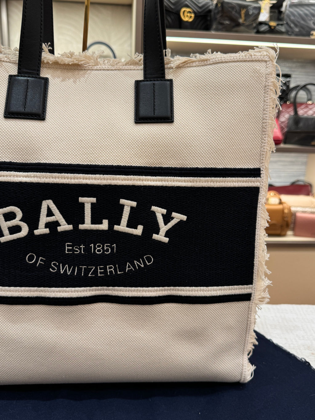 Bally Totebag Canvas
