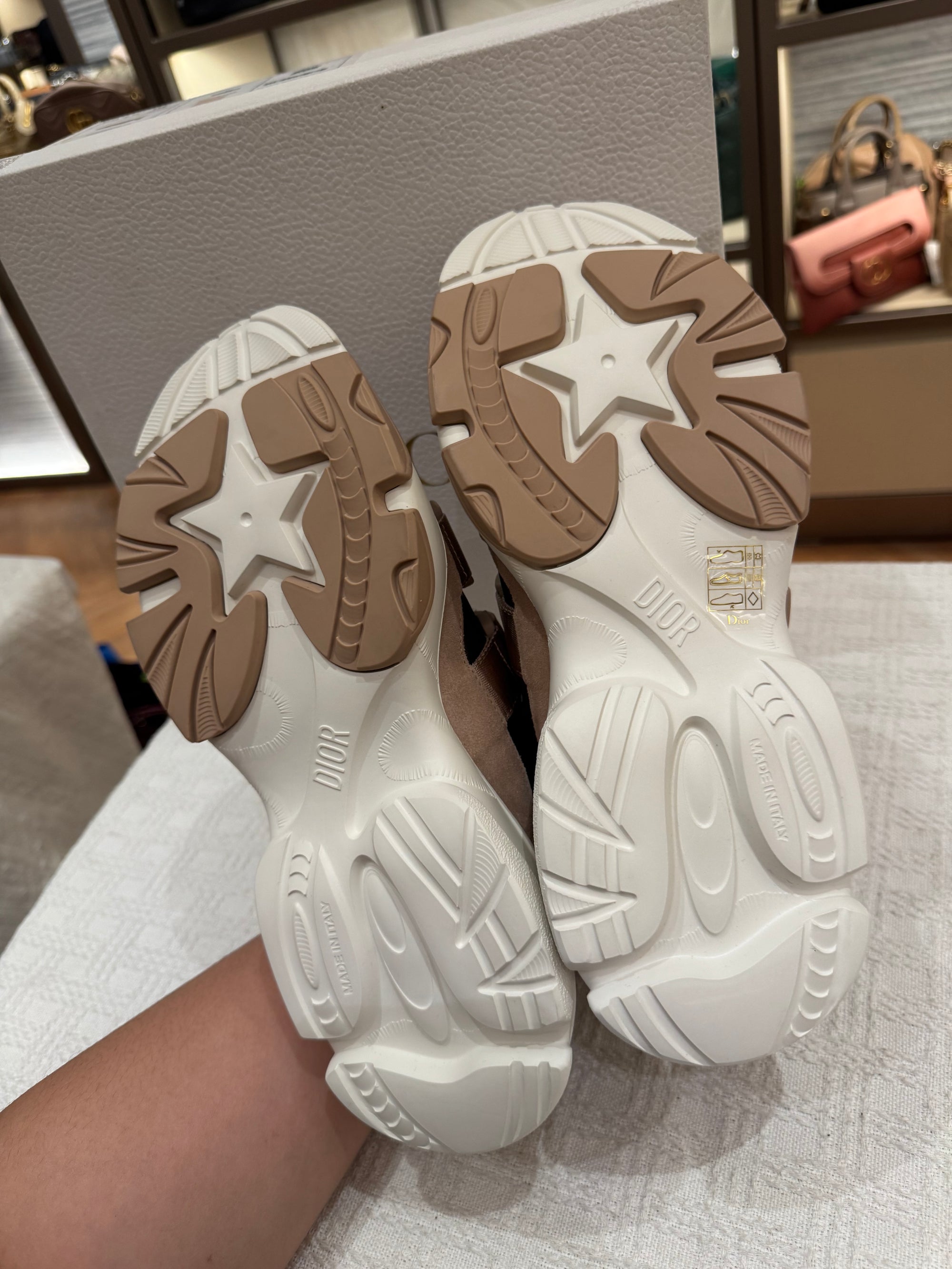 Dior D-Wander Sneakers Nude