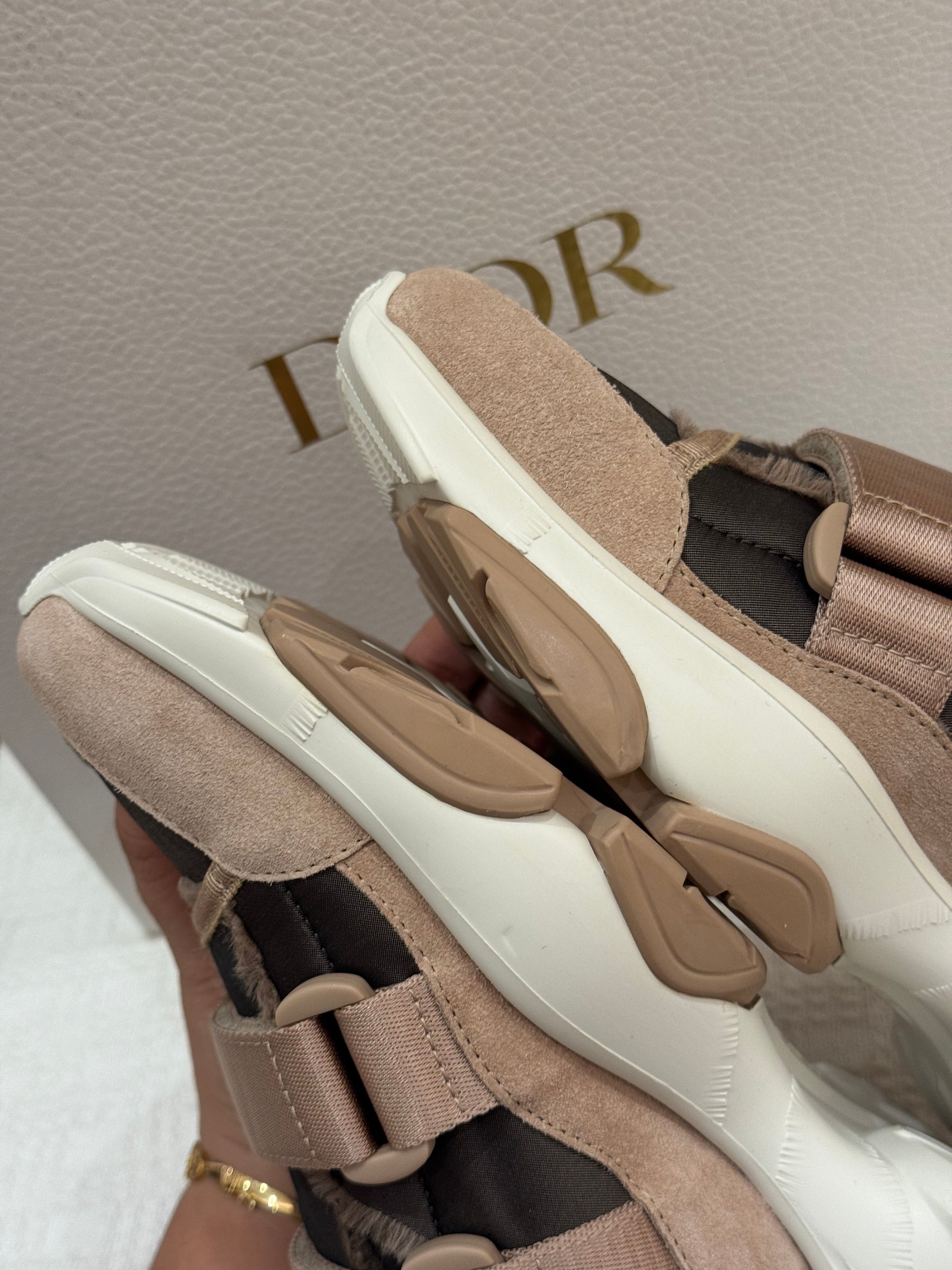 Dior D-Wander Sneakers Nude