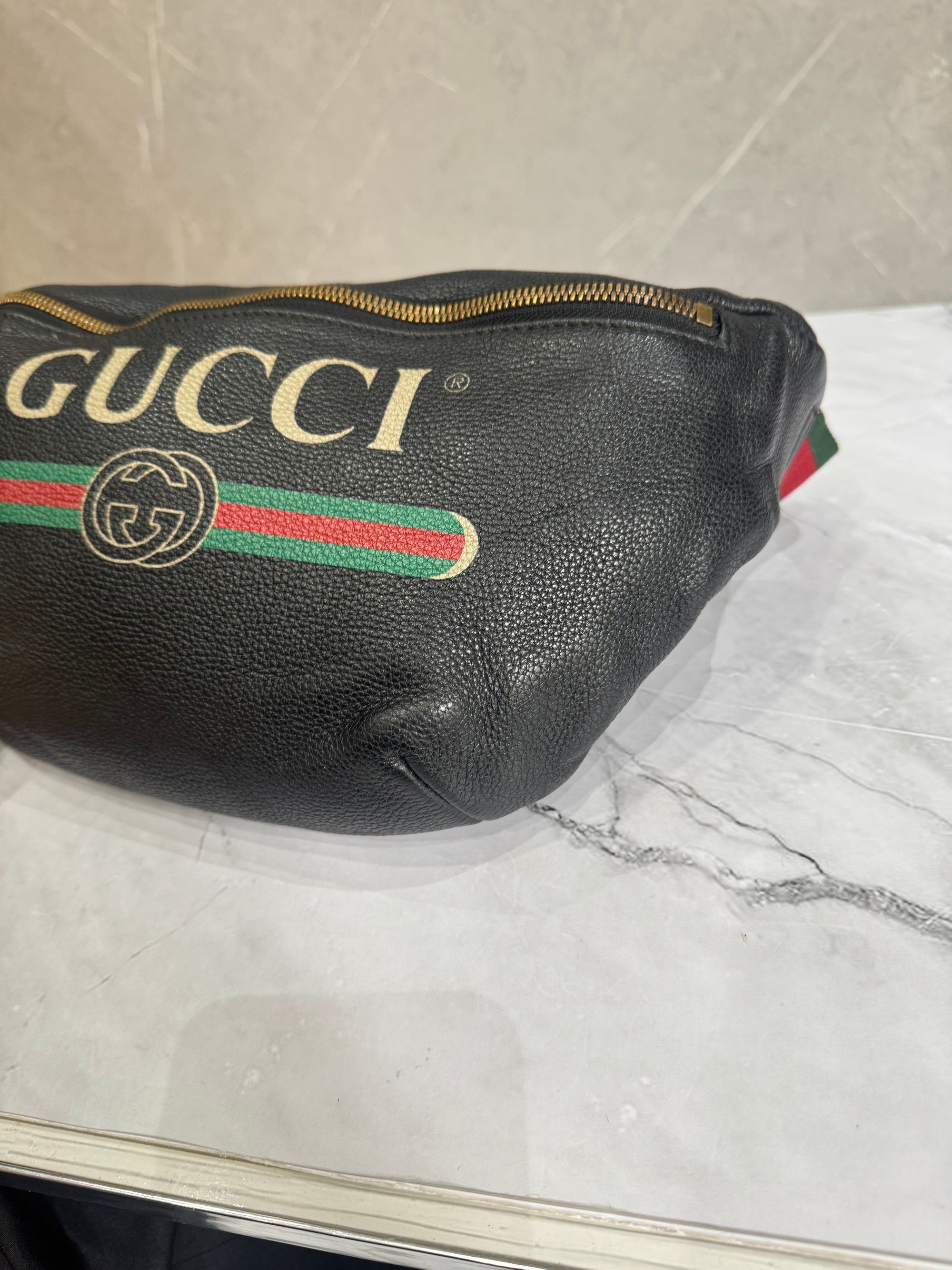 Gucci Bumbag Black