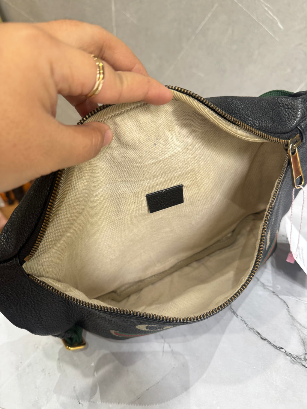 Gucci Bumbag Black