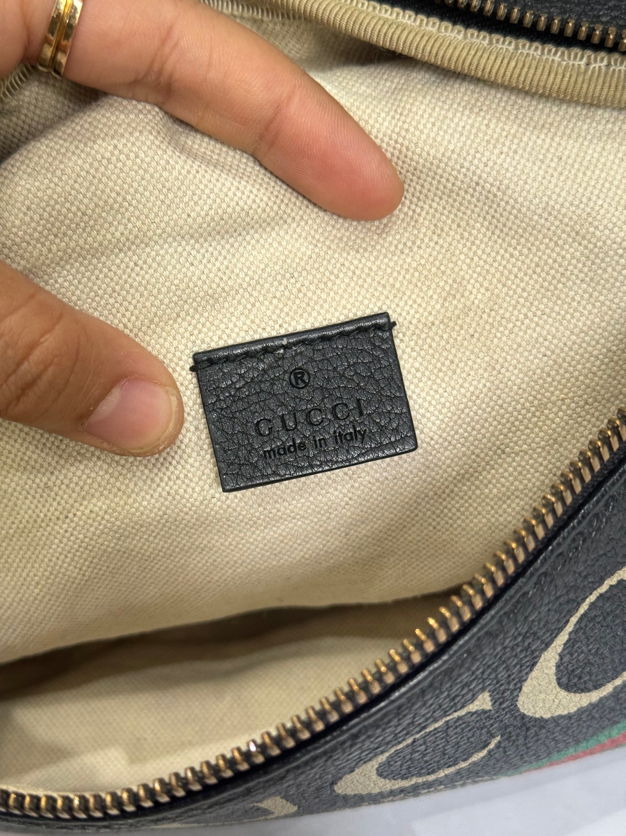 Gucci Bumbag Black