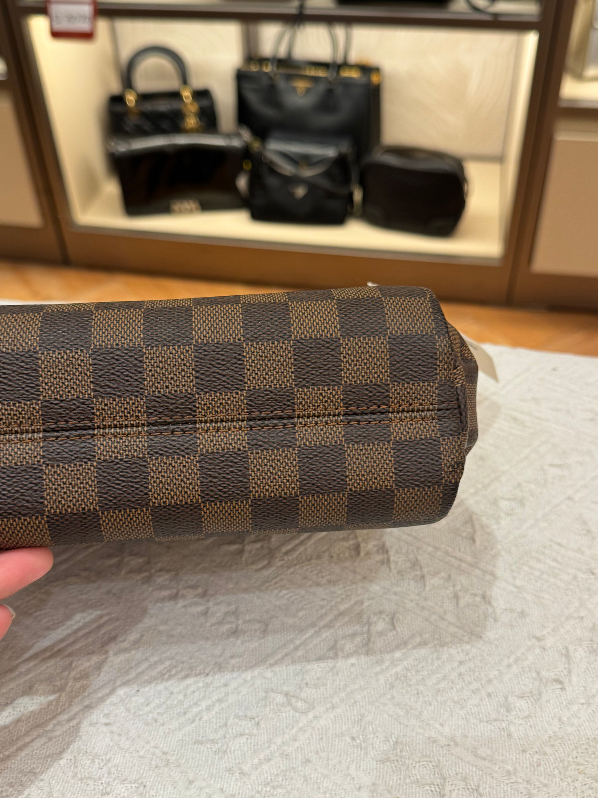 Louis Vuitton Croisette Damier