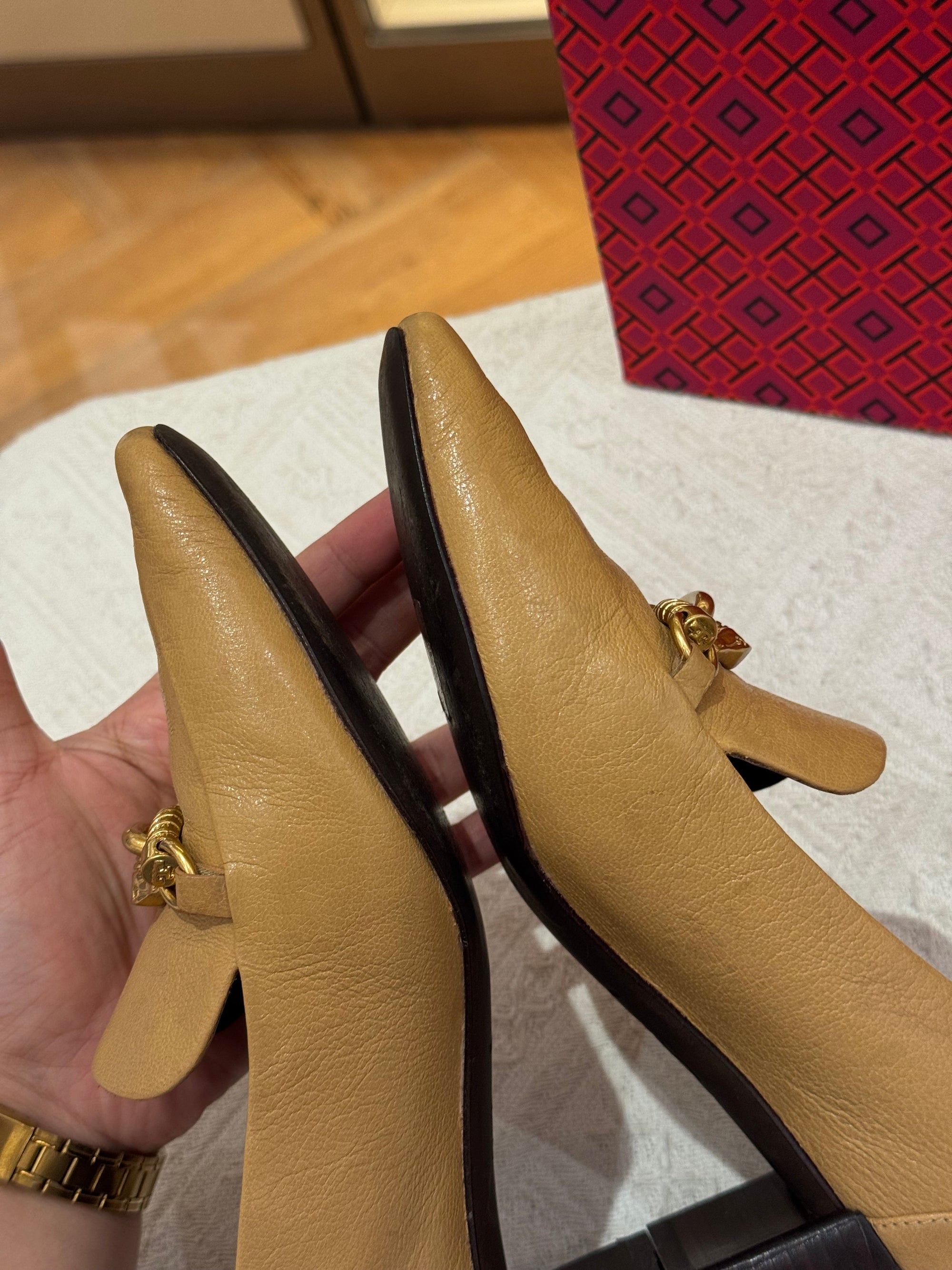 Tory Burch Wedges Horse