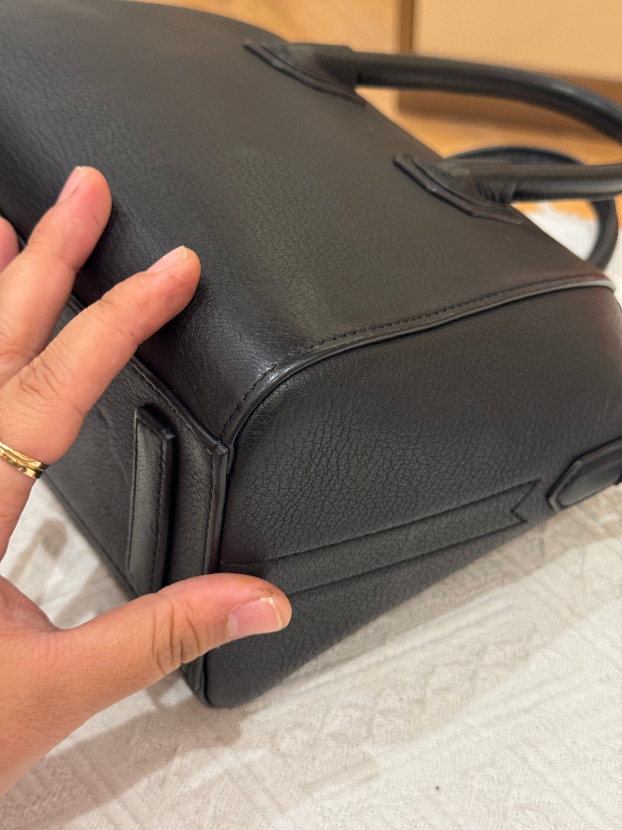 Givenchy Antigona Mini