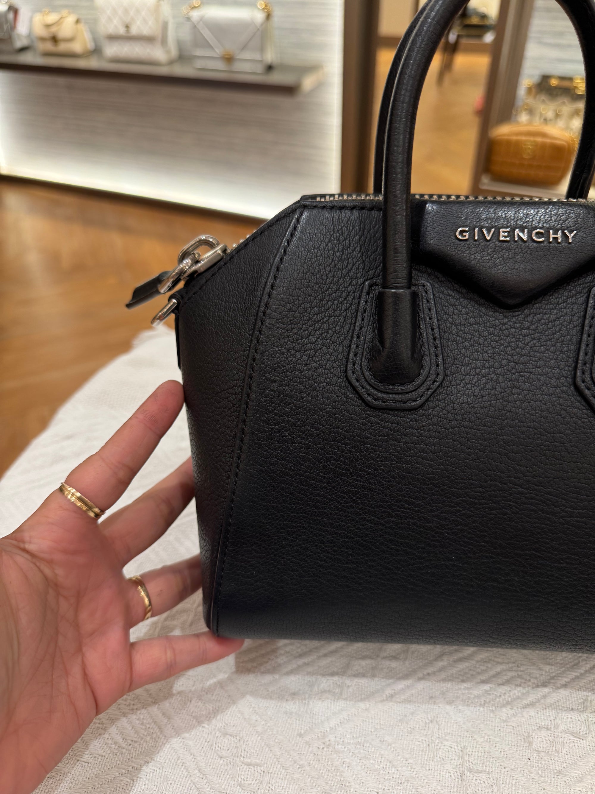 Givenchy Antigona Mini
